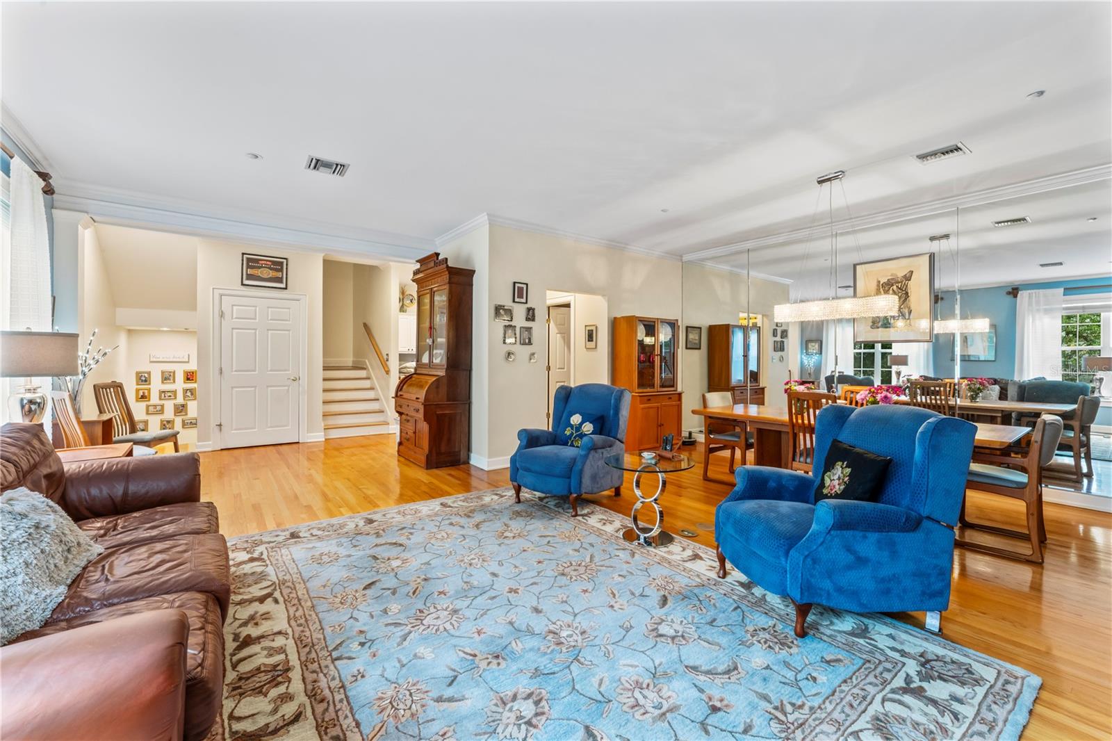 OAKMONT TWNHMS - Residential