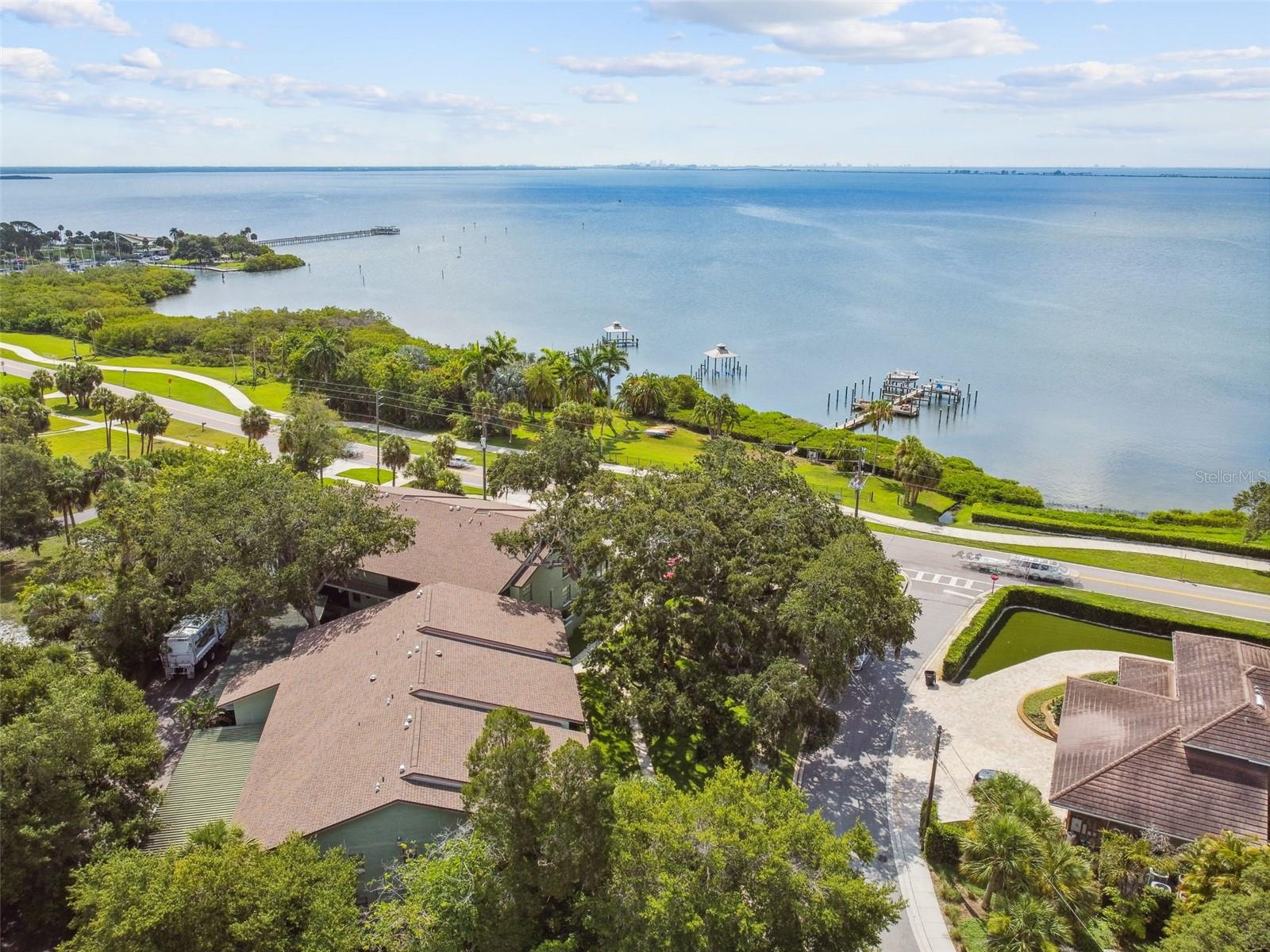 LOVERS OAK CONDO - Residential Lease