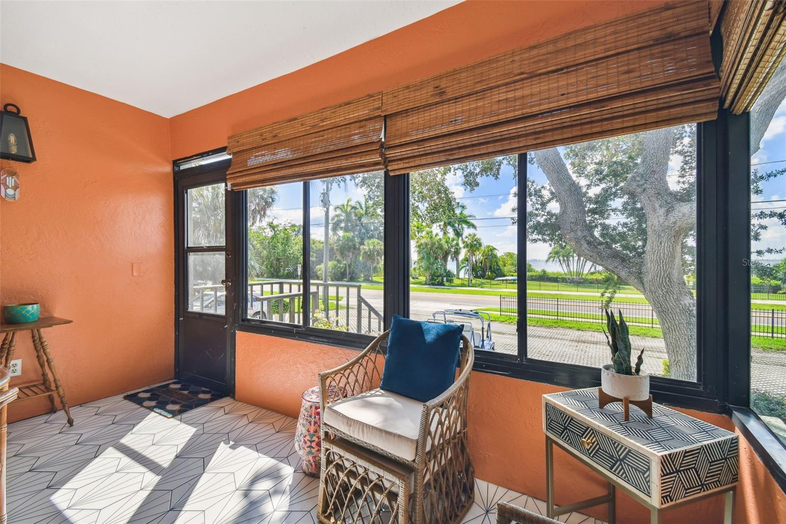 LOVERS OAK CONDO - Residential Lease