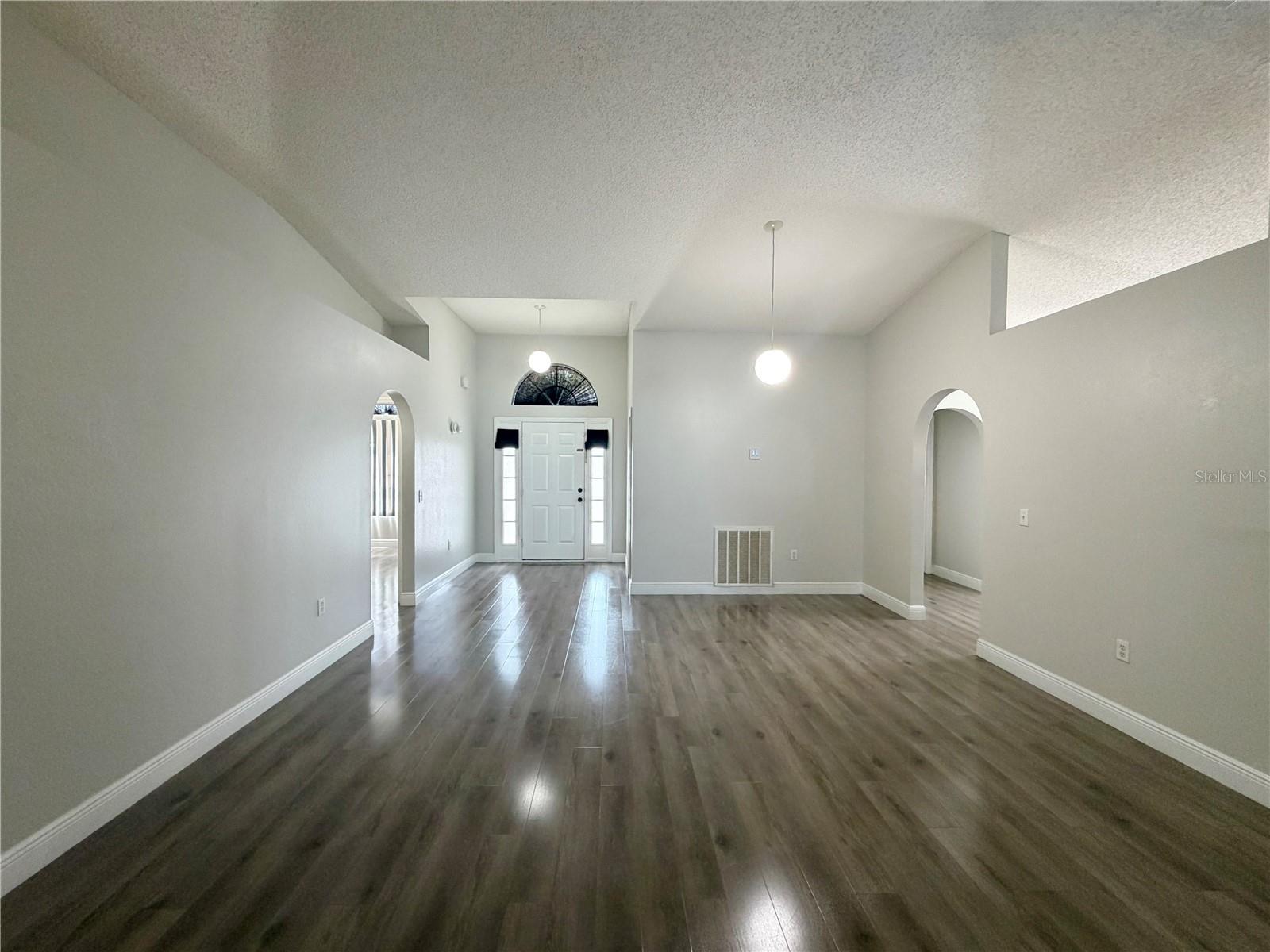 100 CIMARRON LANE