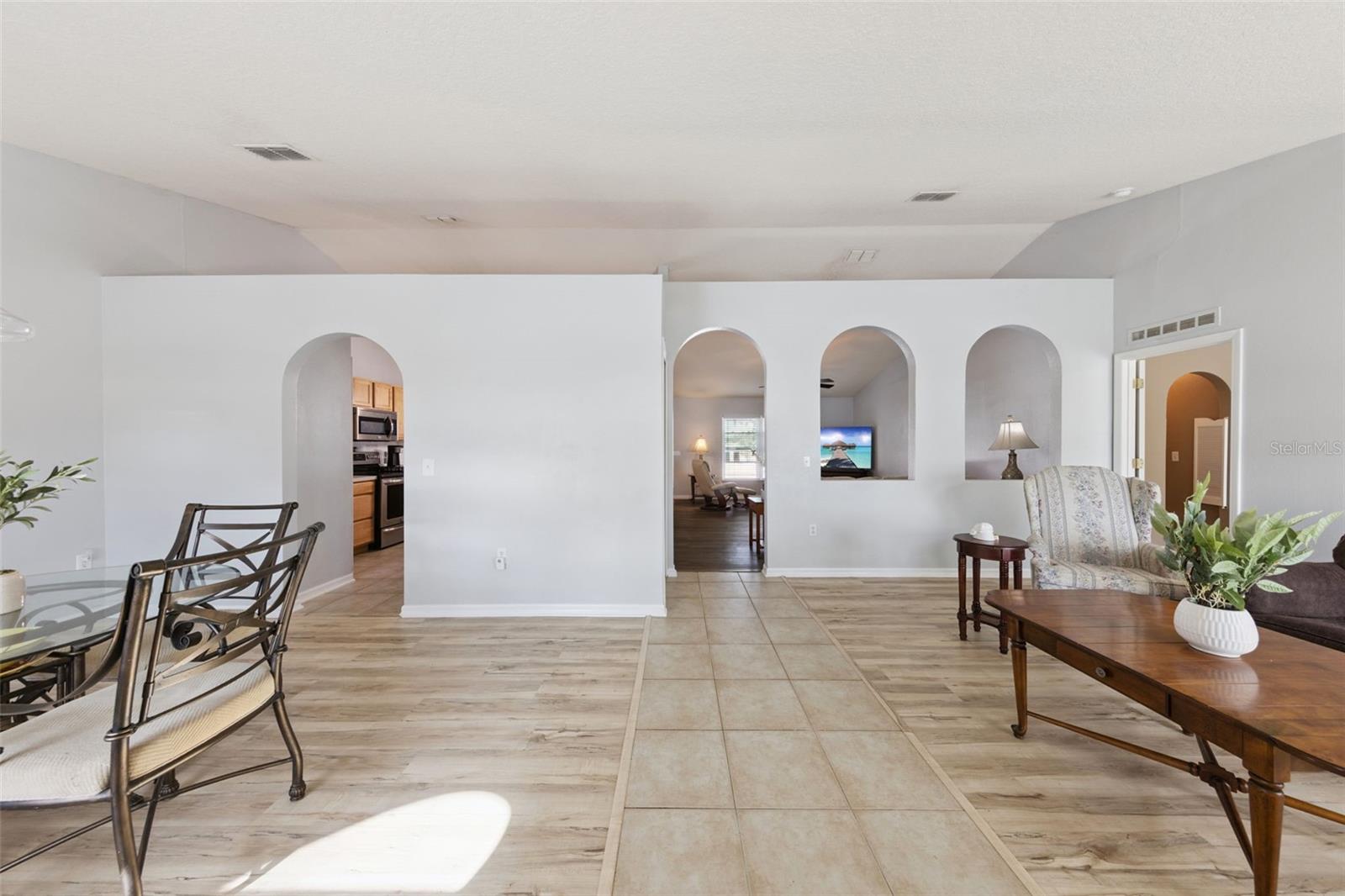 1819 SUNSET RIDGE DRIVE