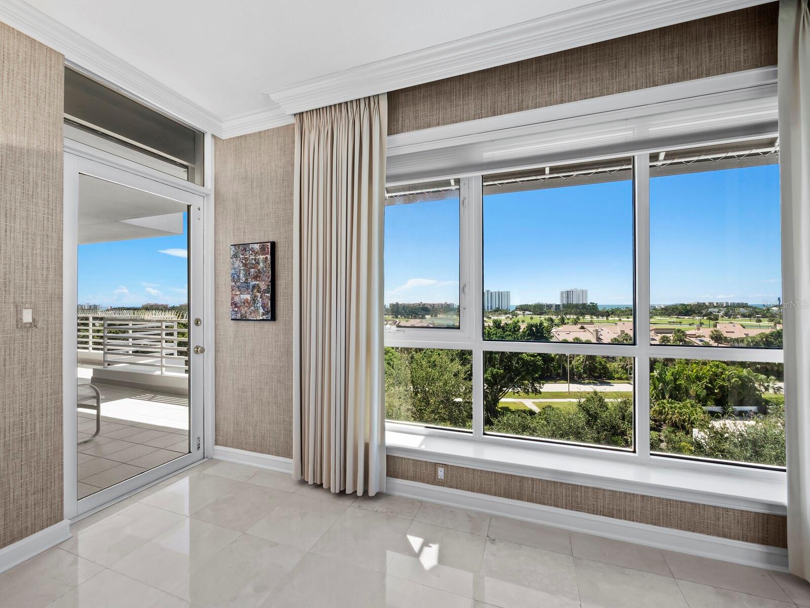 MARINA BAY - Residential