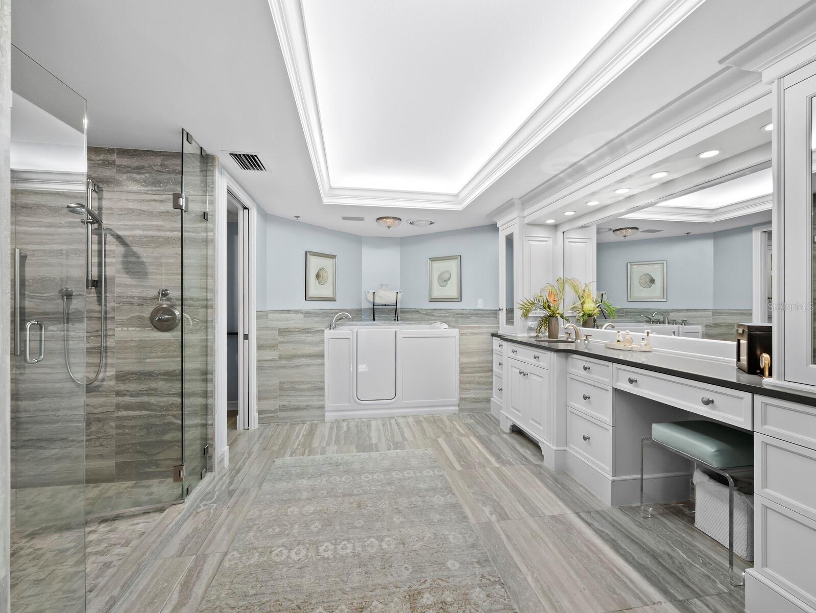 MARINA BAY - Residential