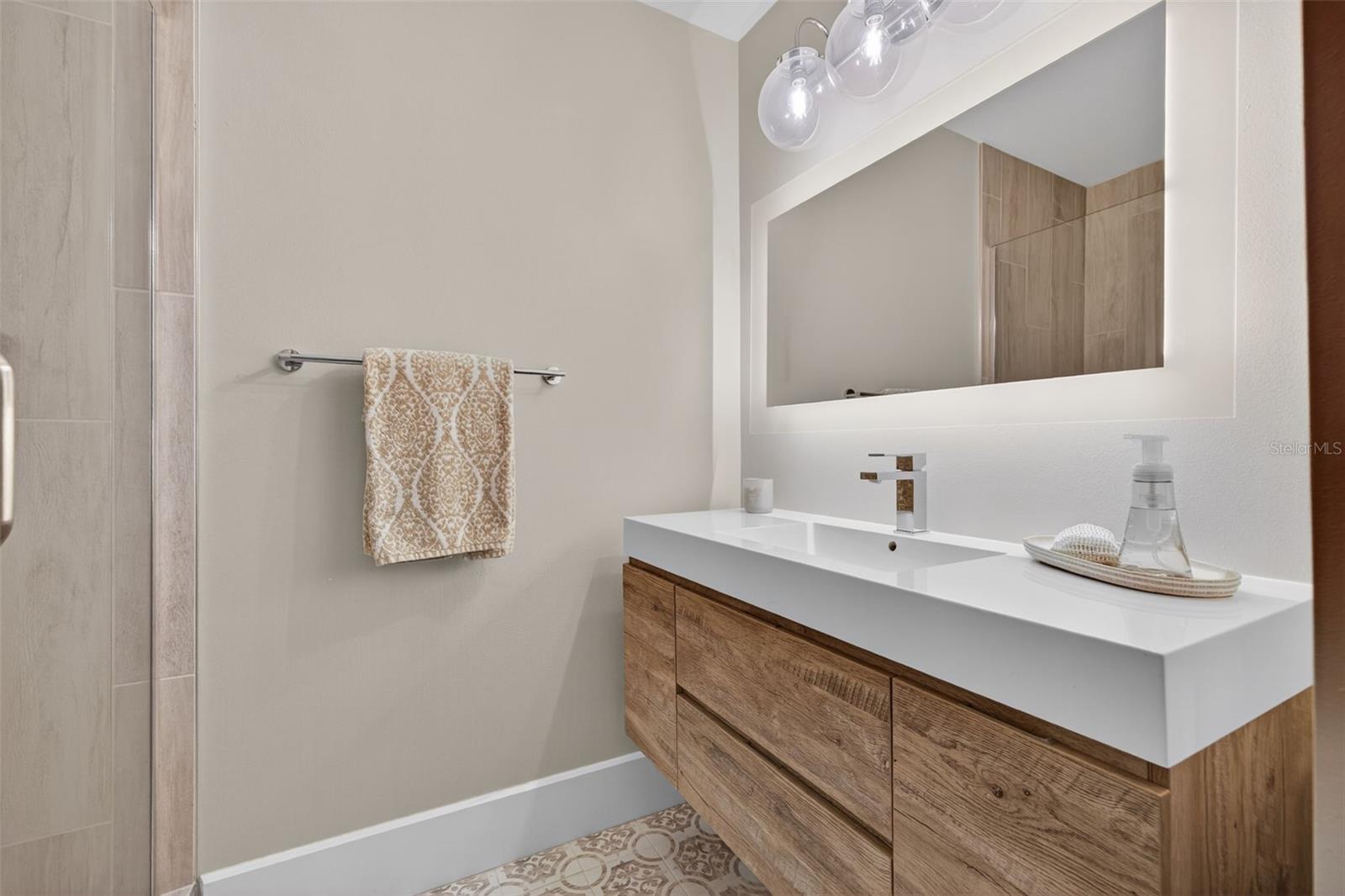 RIVIERA BAY SECOND ADD - Residential