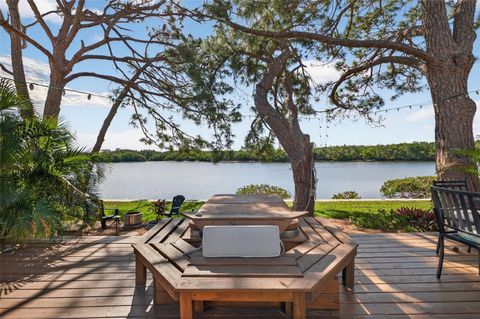 Photo of 978 San Carlos Court NE, St Petersburg, FL 33702 (MLS # TB8466906)