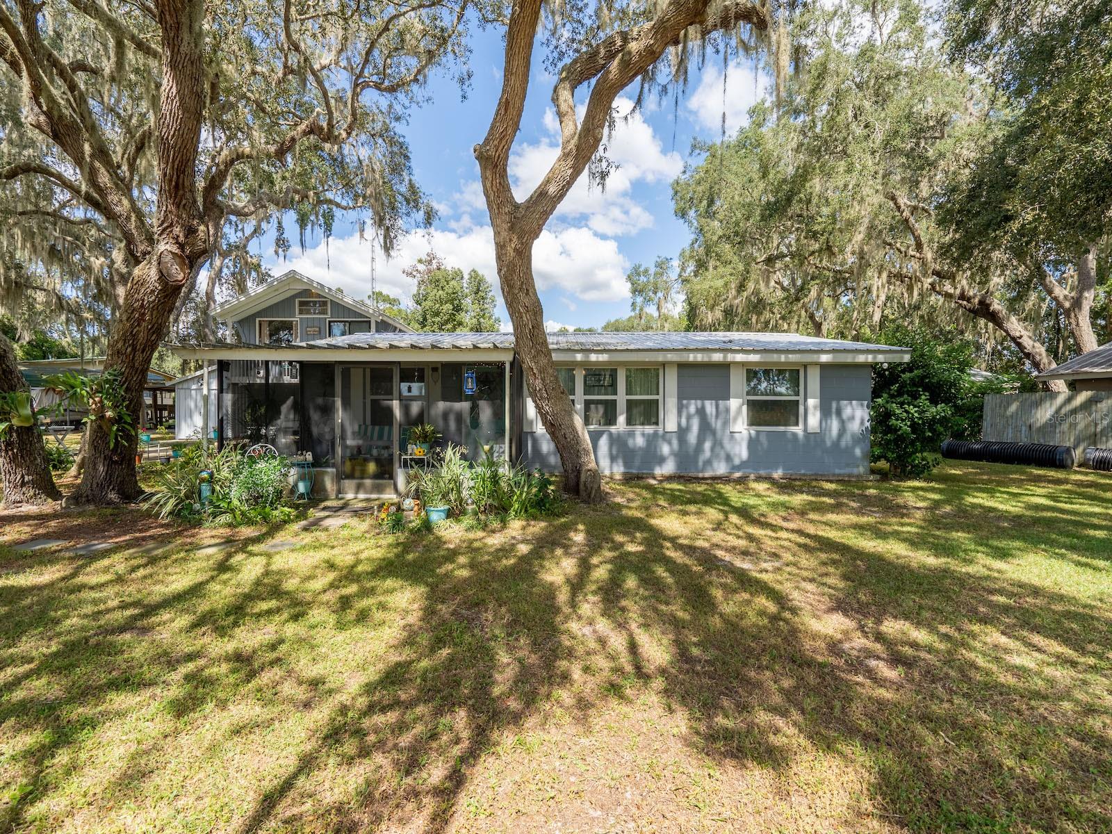 SHERWOOD FOREST - Residential