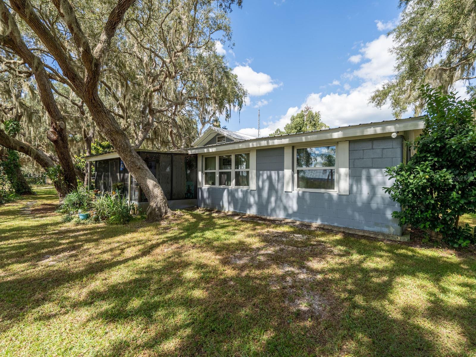 SHERWOOD FOREST - Residential