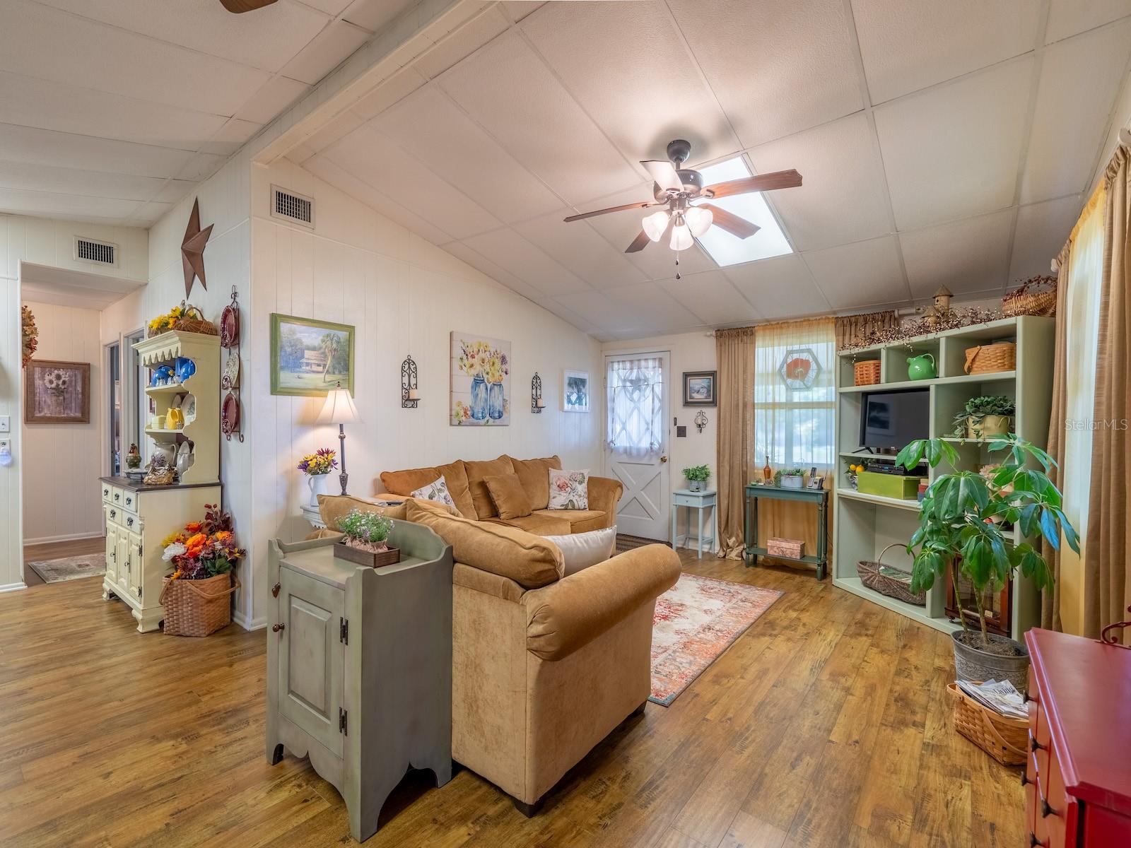 SHERWOOD FOREST - Residential