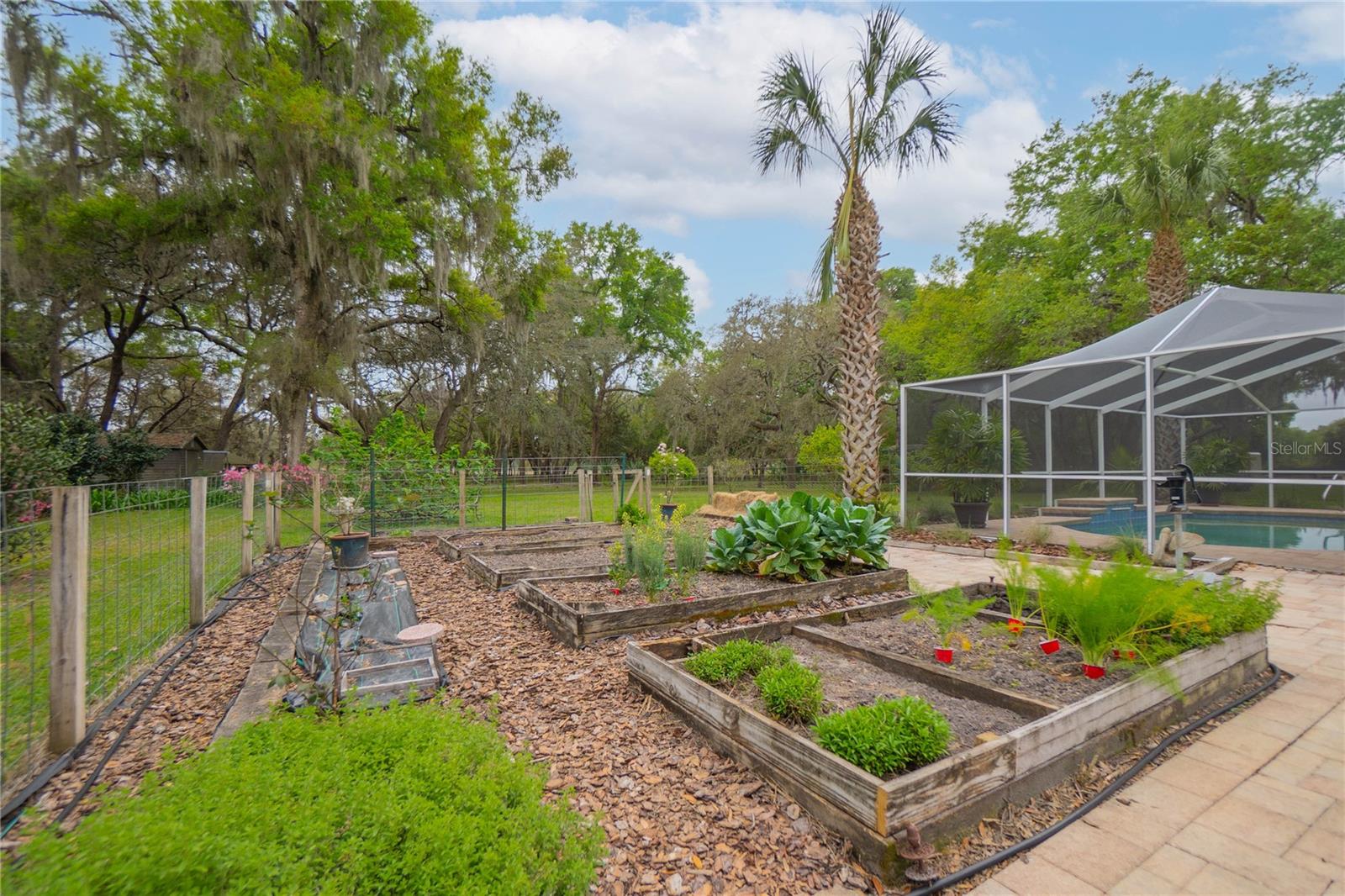 SEVEN LAKES PARK FIRST ADD - Residential