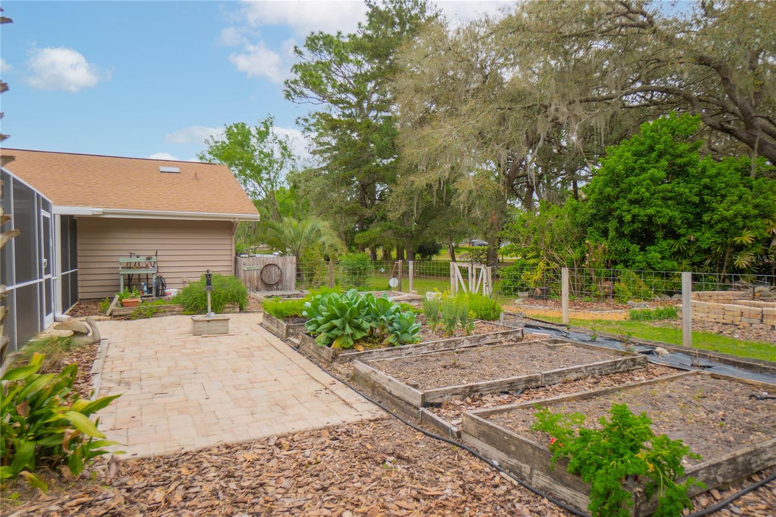 SEVEN LAKES PARK FIRST ADD - Residential