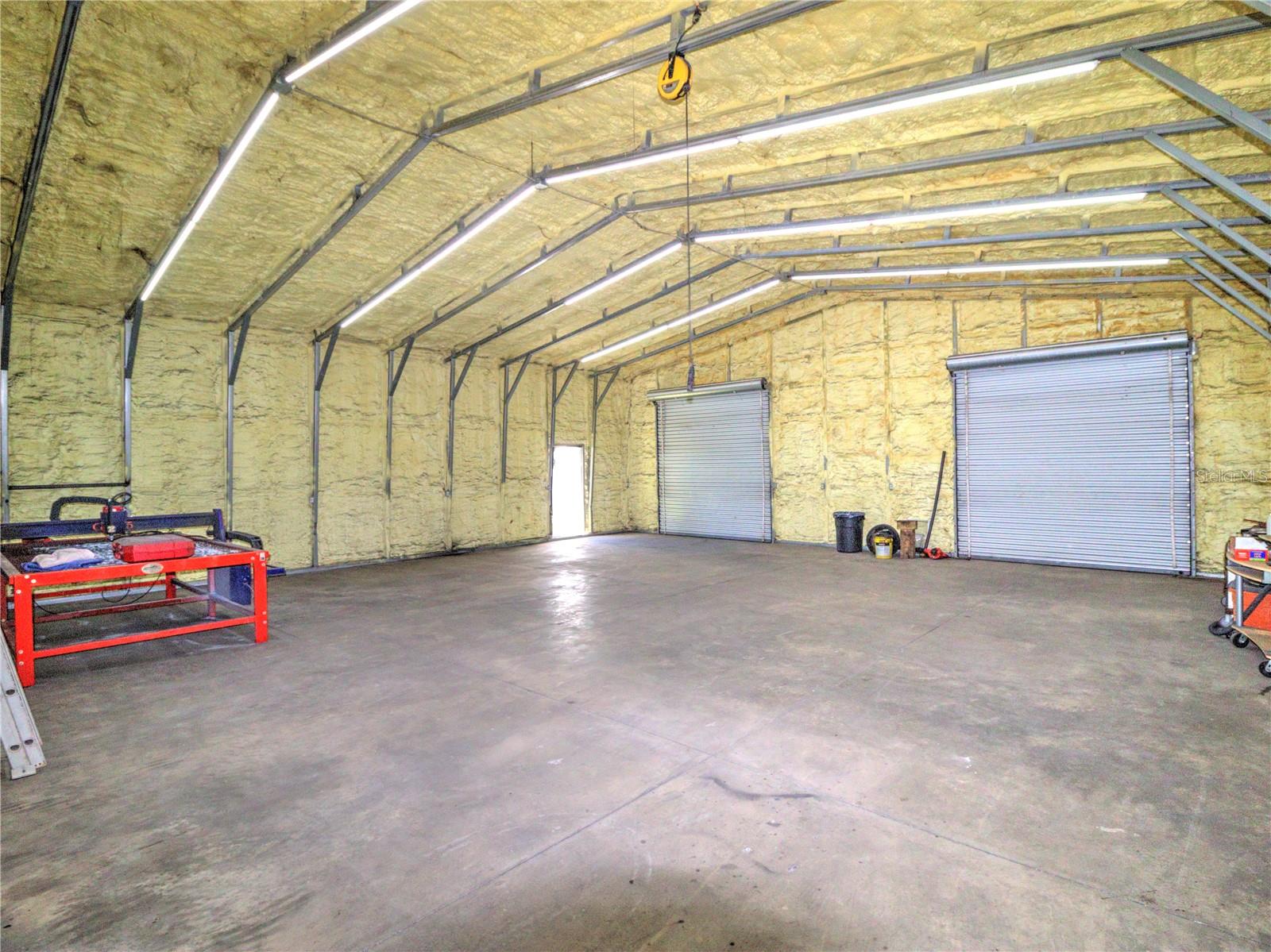 TOWERING OAKS - Residential