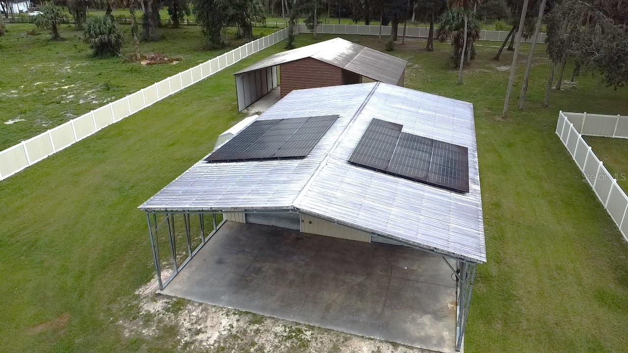 TOWERING OAKS - Residential