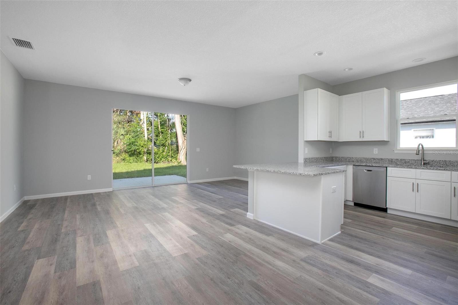 DELTONA LAKES UNIT 05 - Residential