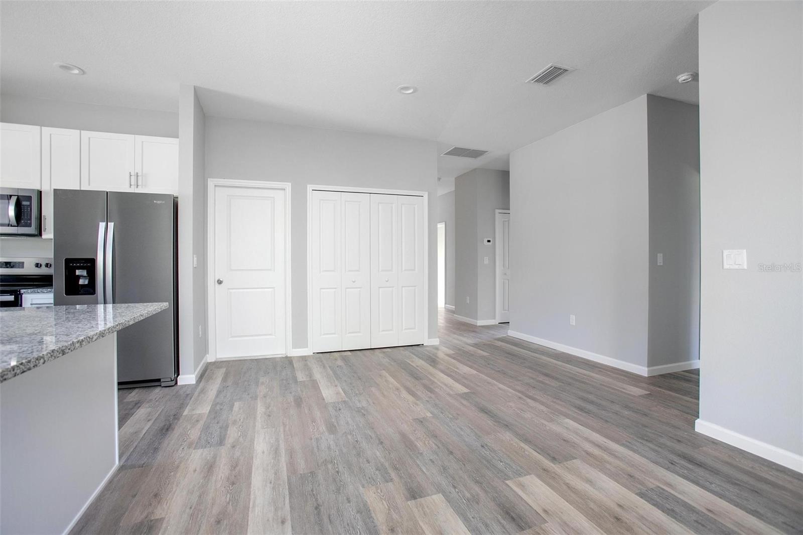 DELTONA LAKES UNIT 05 - Residential