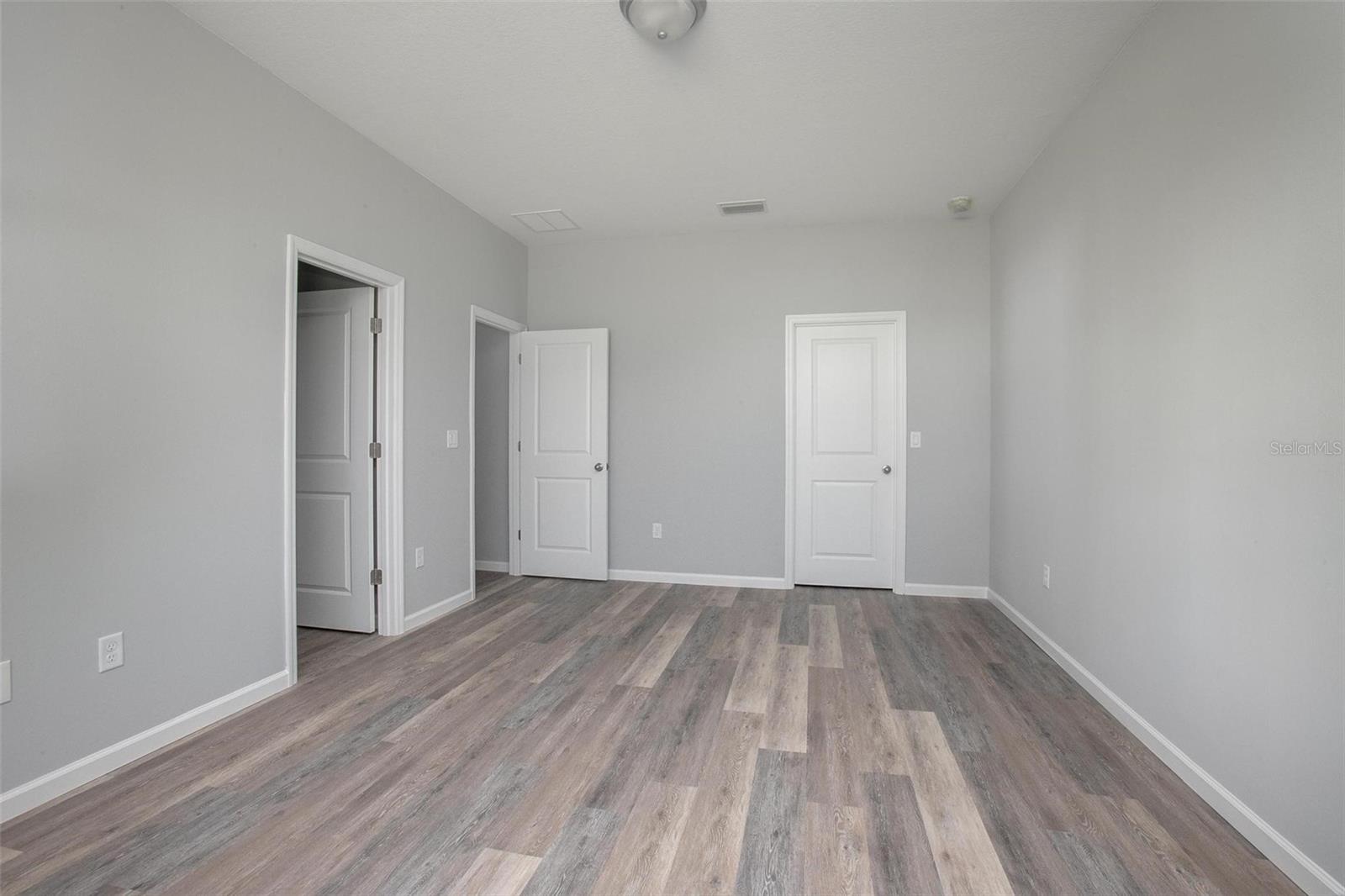 DELTONA LAKES UNIT 05 - Residential