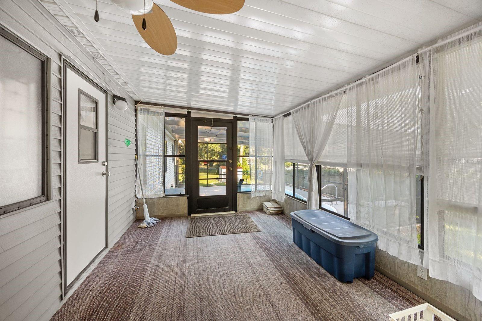 PINE LAKE - Residential