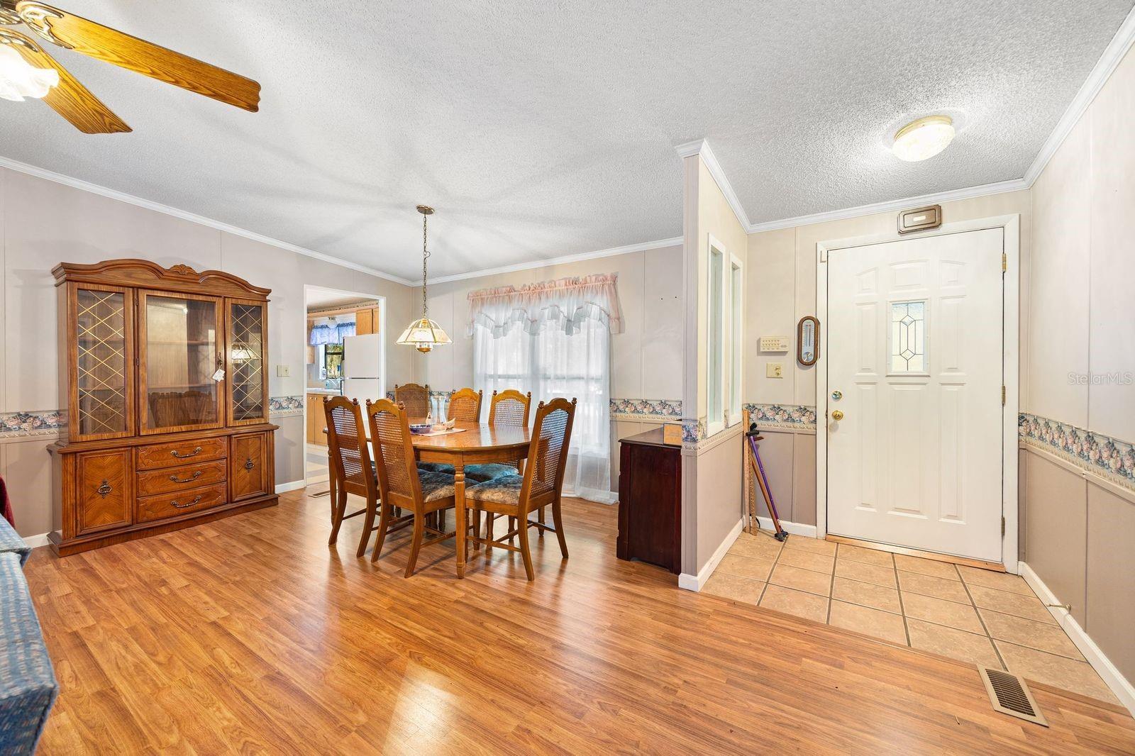 PINE LAKE - Residential