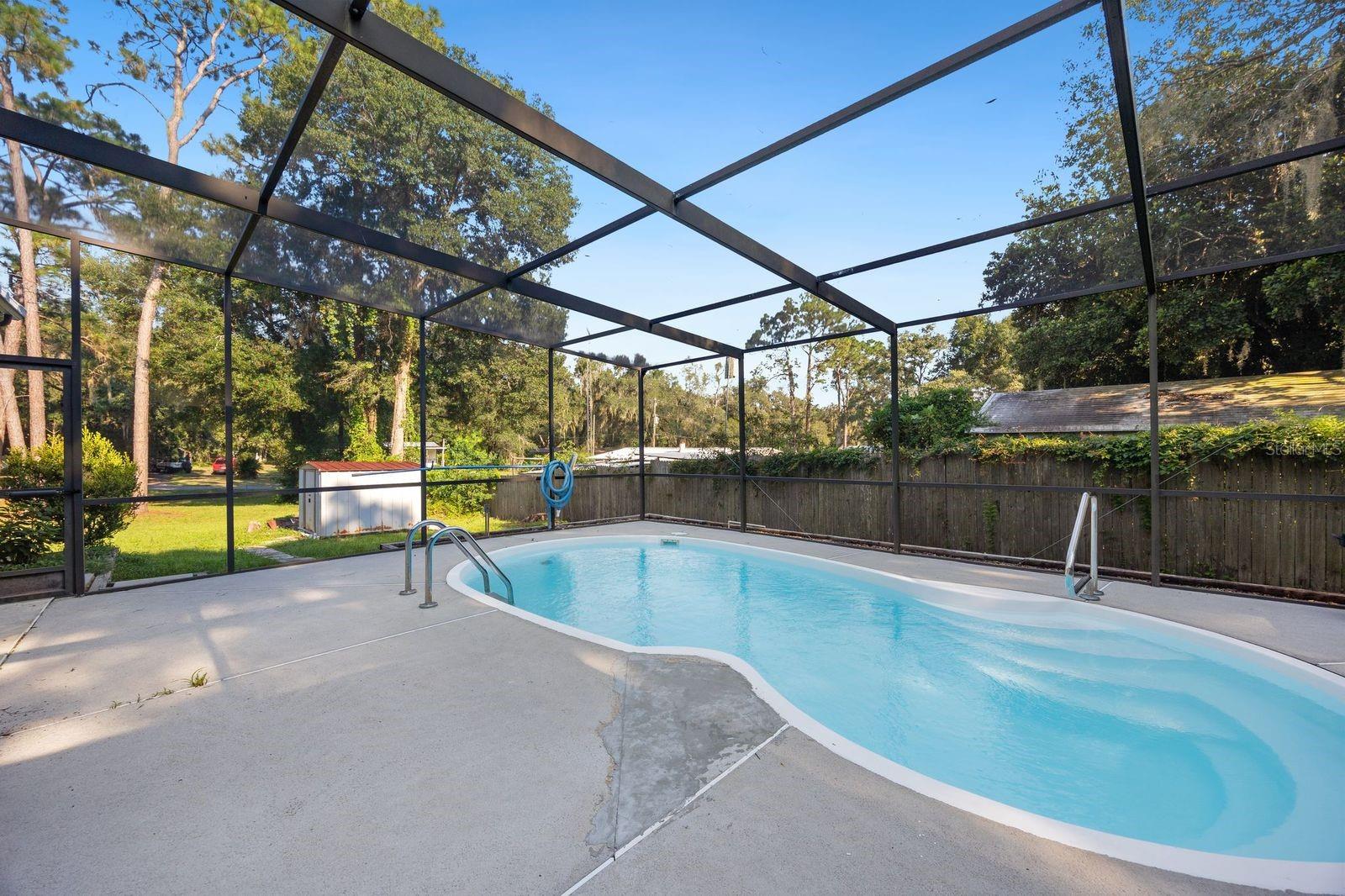 PINE LAKE - Residential