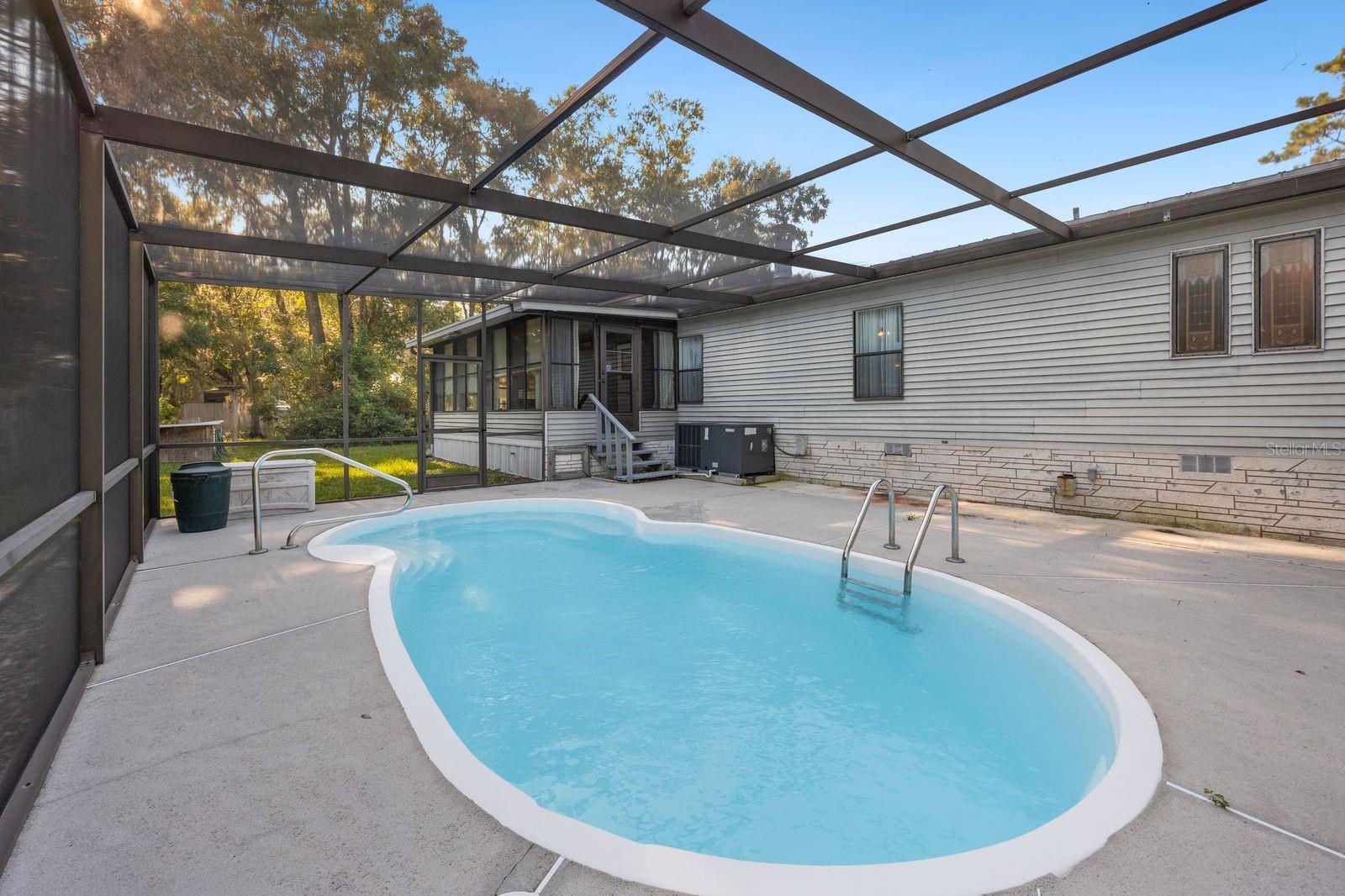 PINE LAKE - Residential