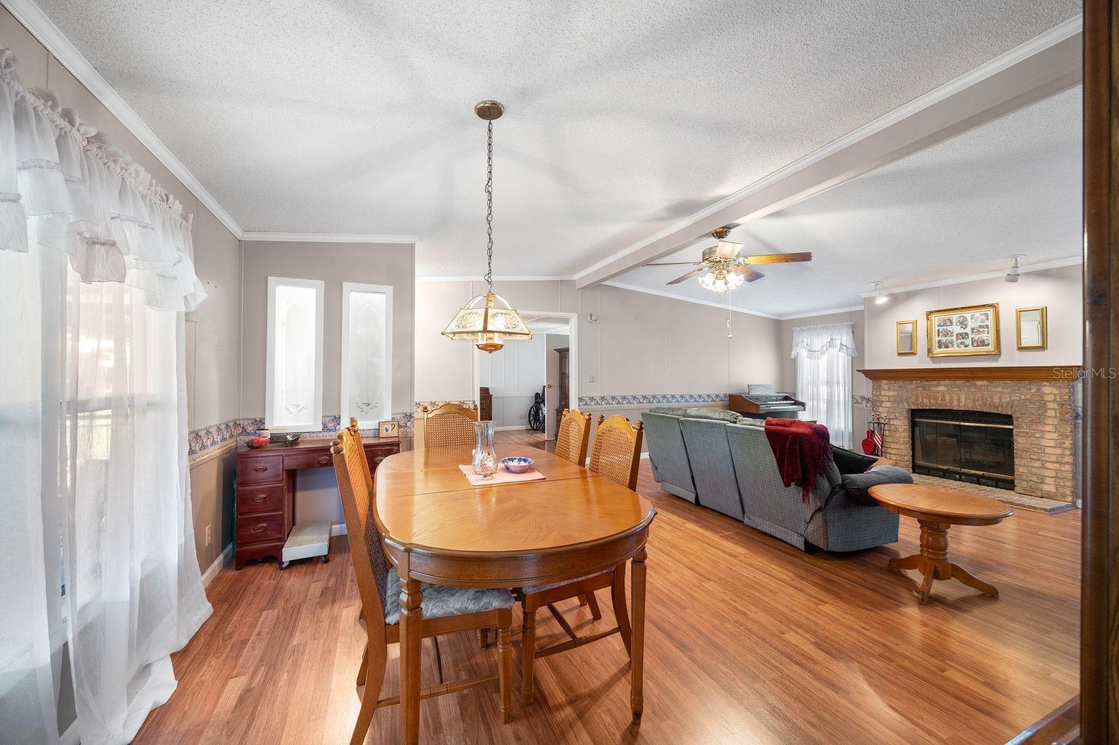 PINE LAKE - Residential