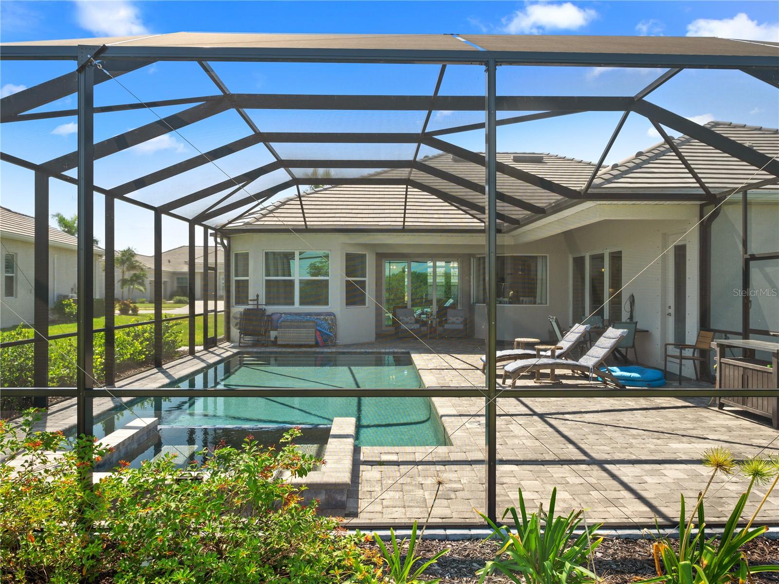 WELLEN PARK GOLF & COUNTRY CLUB - Residential