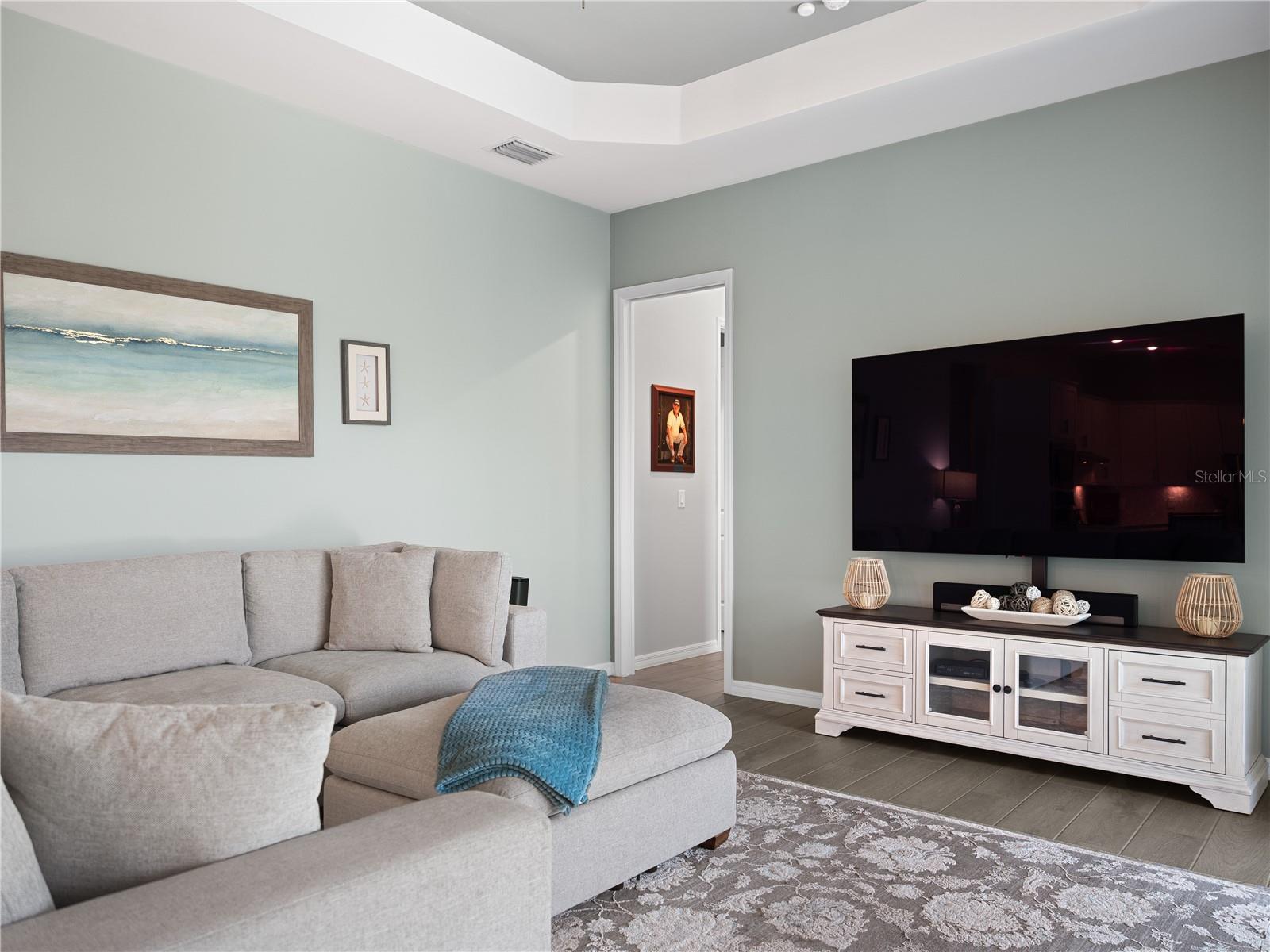 WELLEN PARK GOLF & COUNTRY CLUB - Residential