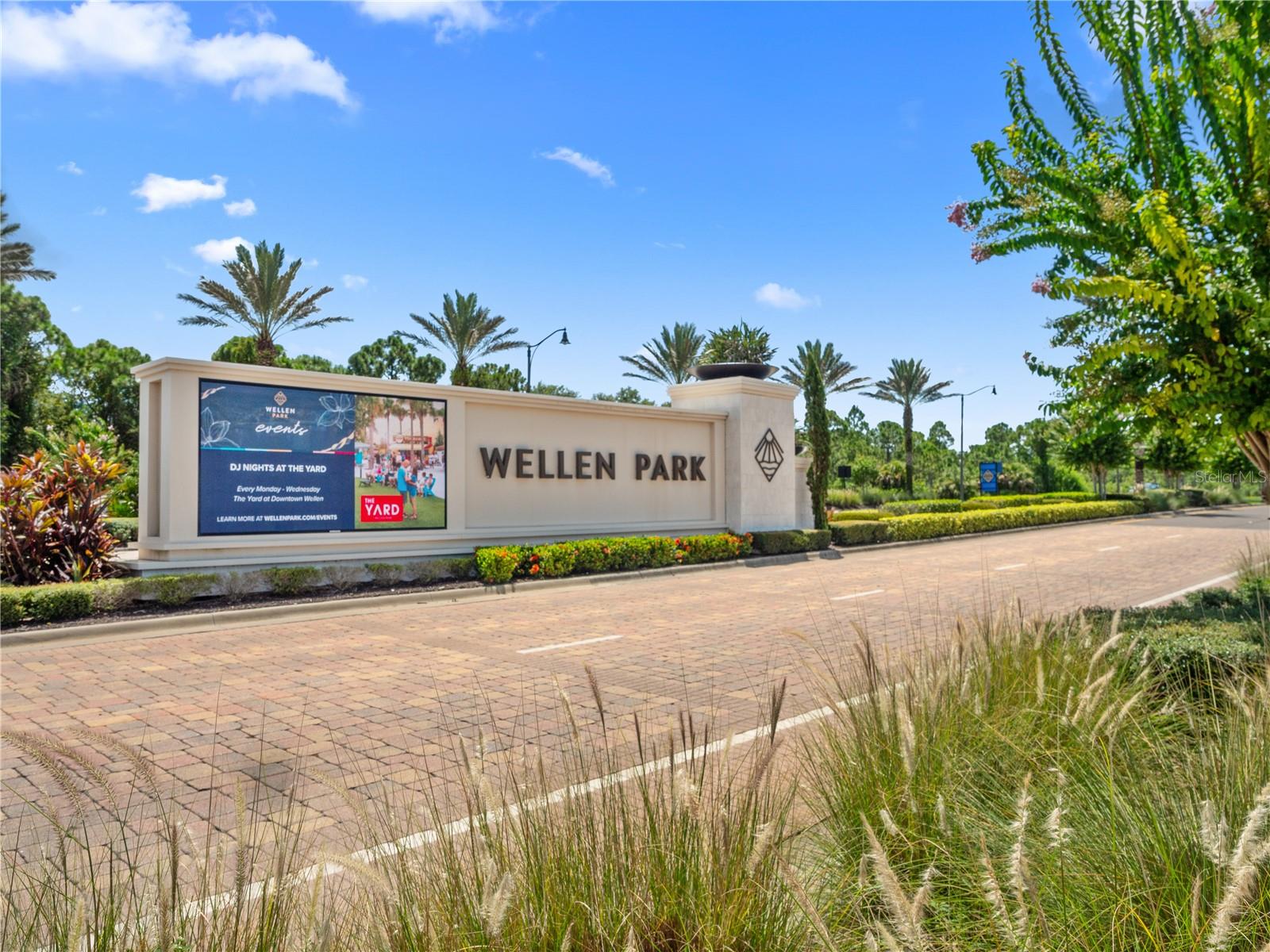 WELLEN PARK GOLF & COUNTRY CLUB - Residential