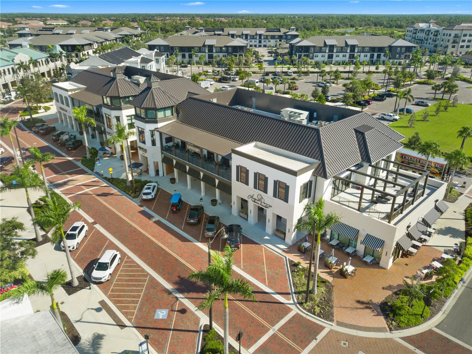 WELLEN PARK GOLF & COUNTRY CLUB - Residential