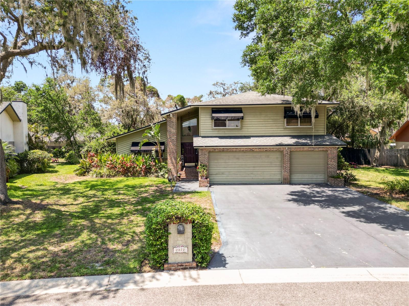 2872 HAMMOCK DRIVE