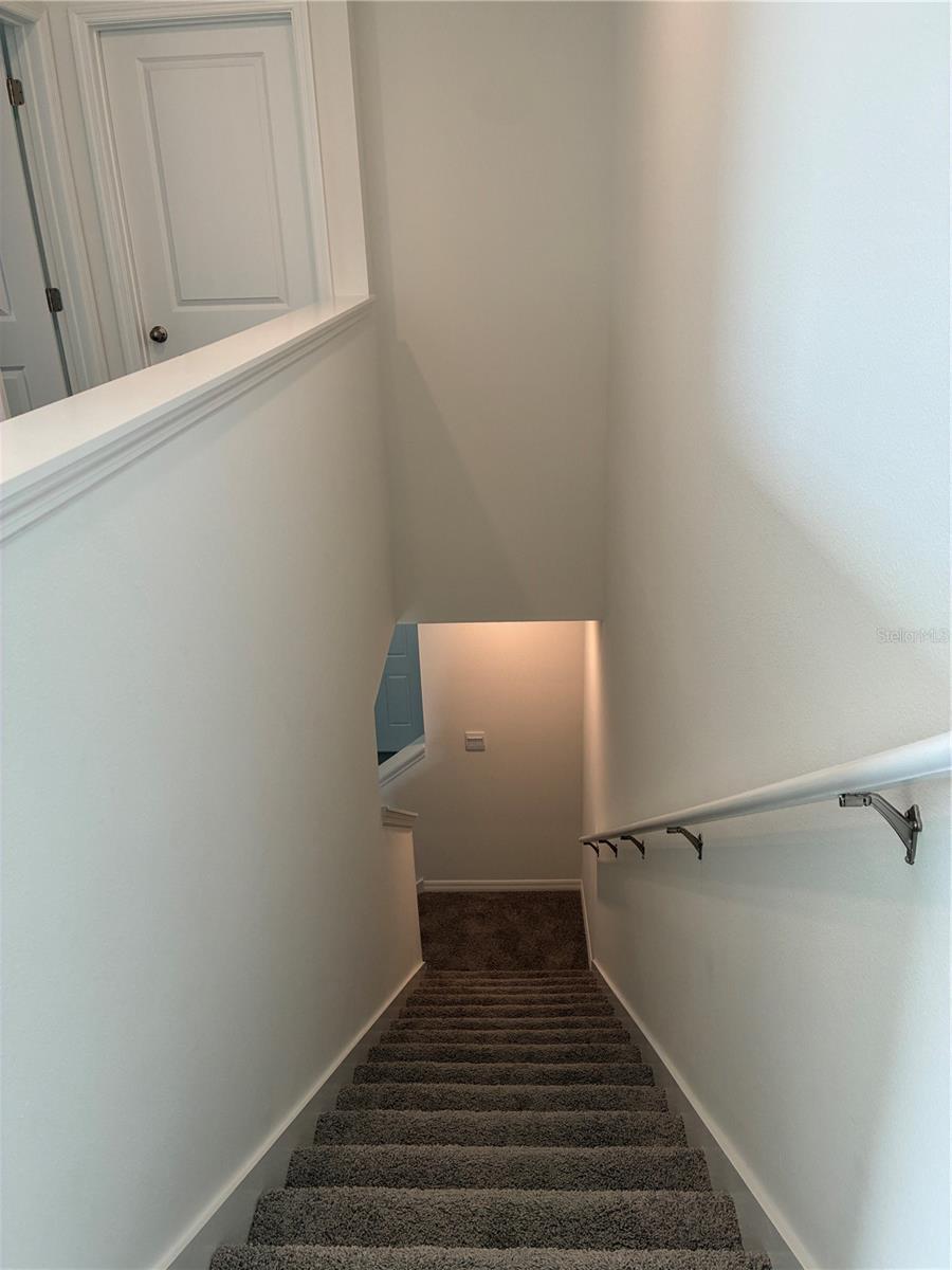 MEADOW RDG PH A-1 - Residential Lease