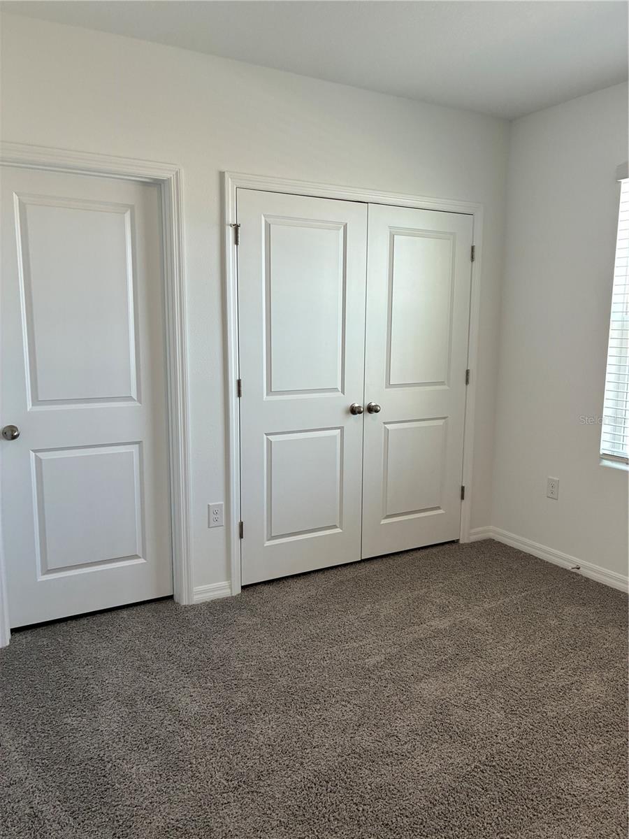 MEADOW RDG PH A-1 - Residential Lease