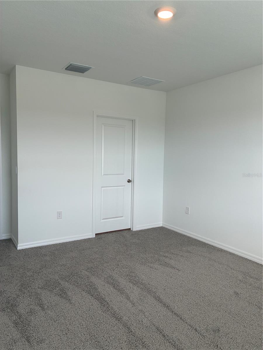 MEADOW RDG PH A-1 - Residential Lease