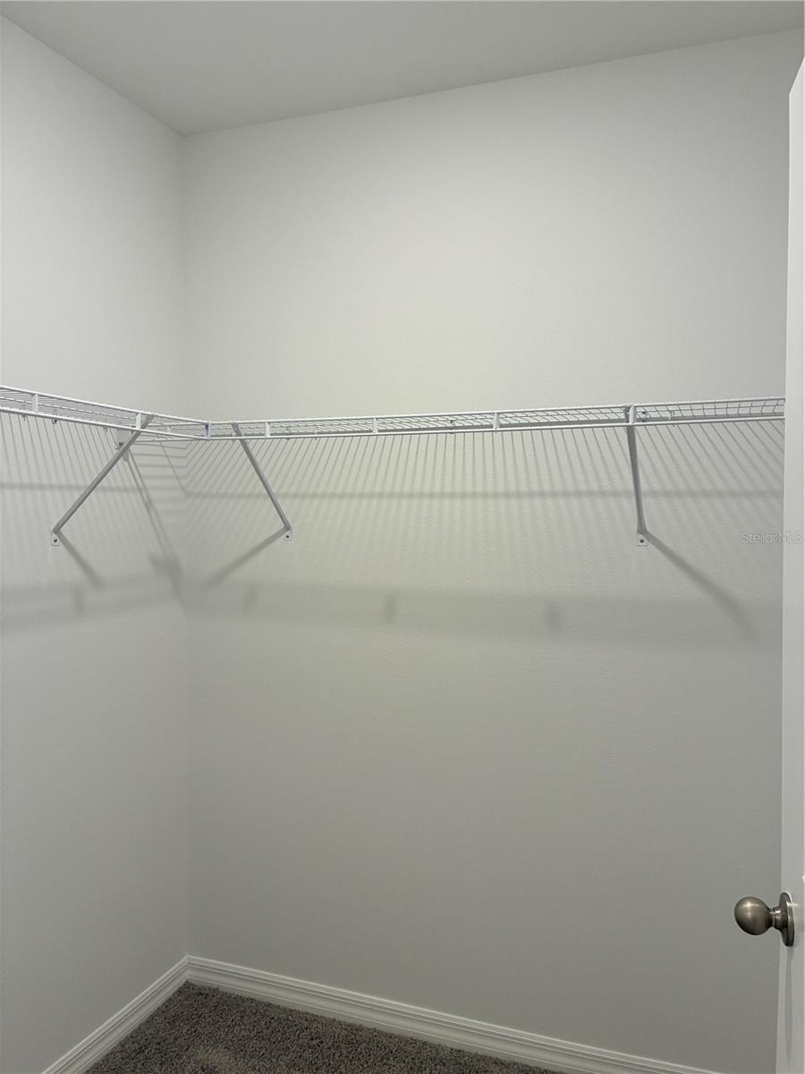 MEADOW RDG PH A-1 - Residential Lease