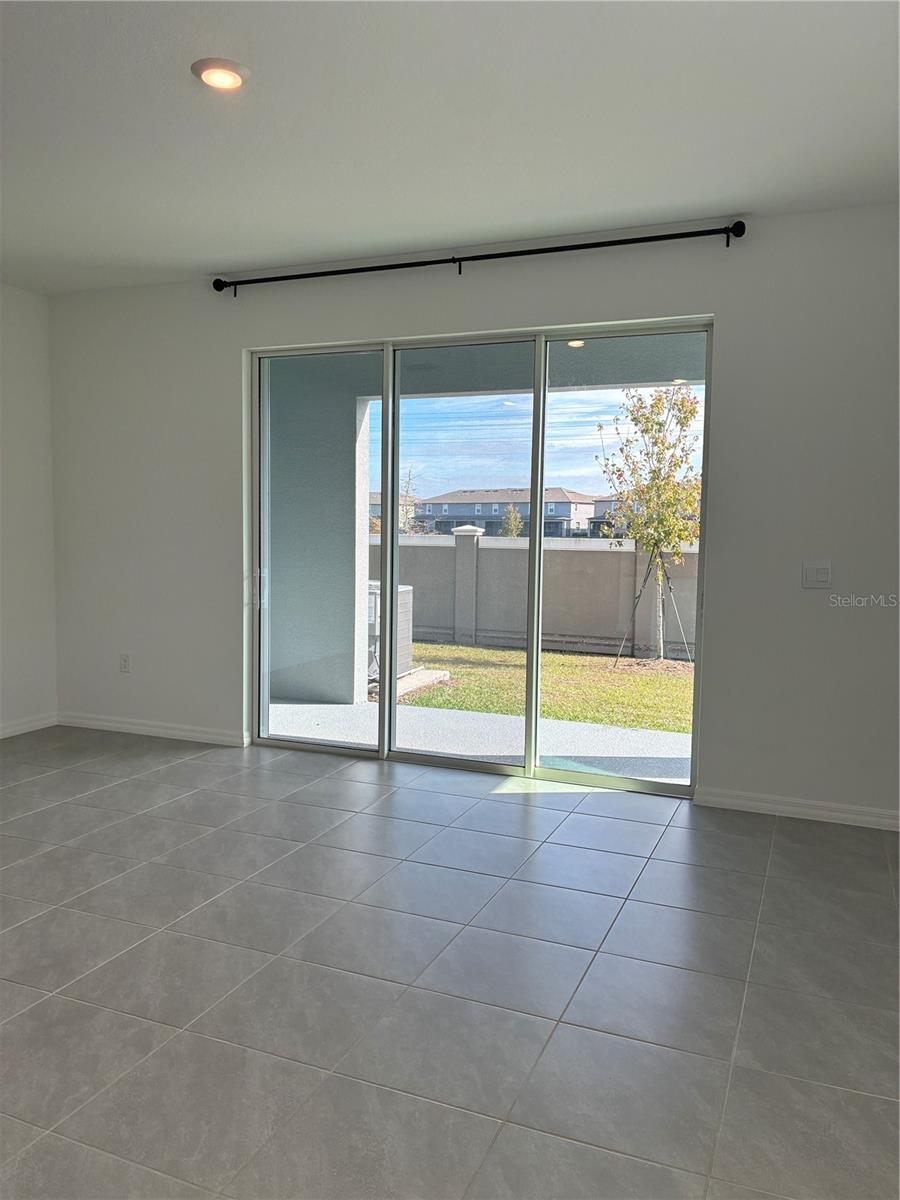 MEADOW RDG PH A-1 - Residential Lease