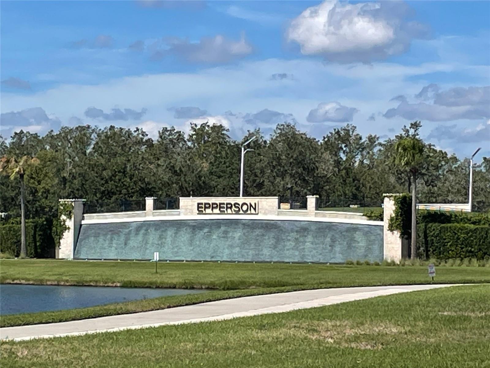 MEADOW RDG PH A-1 - Residential Lease