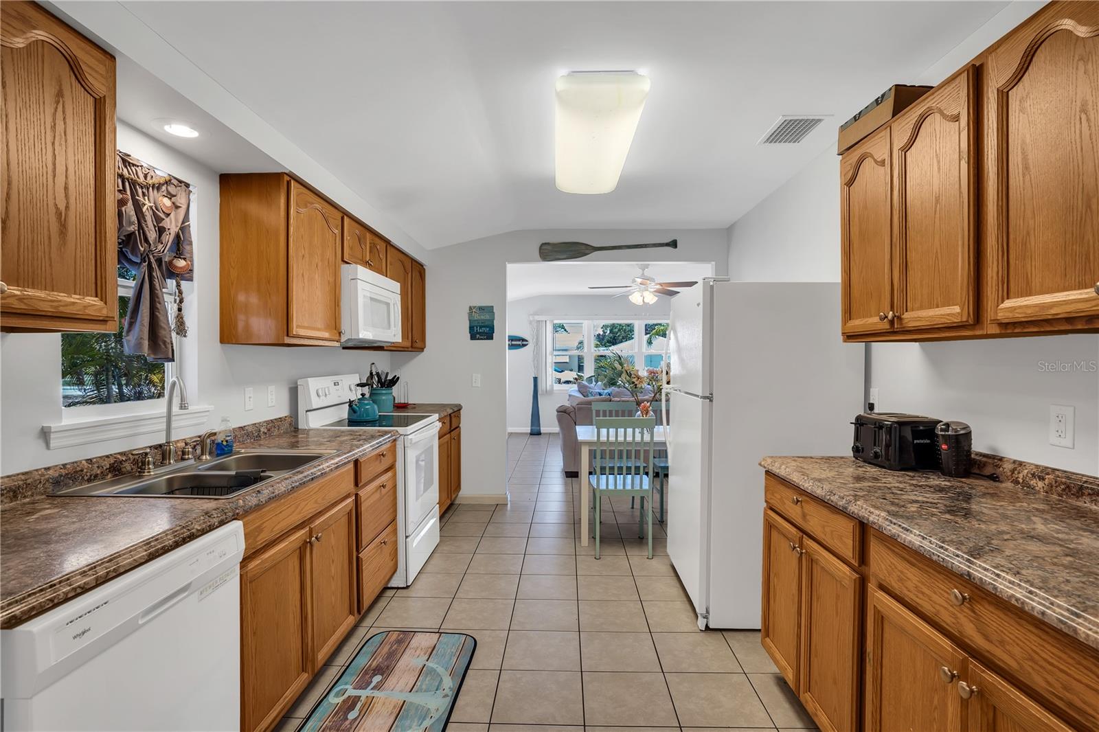 VAMO 2ND ADD TO - Residential Lease