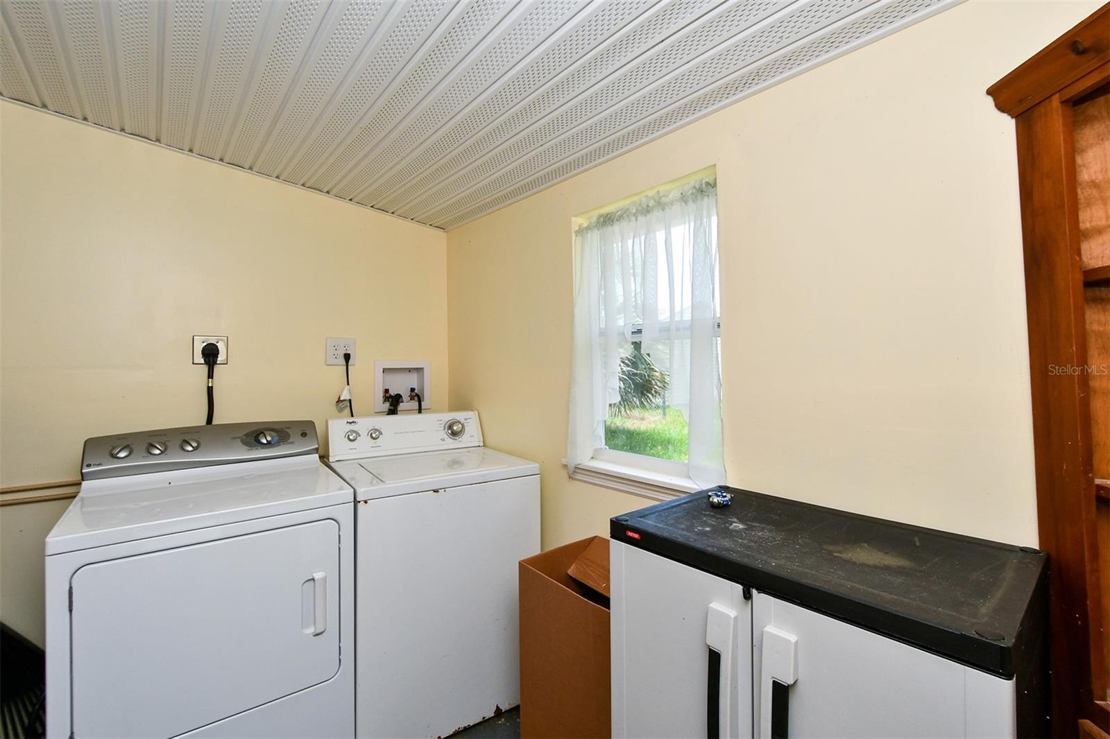 VAMO 2ND ADD TO - Residential Lease