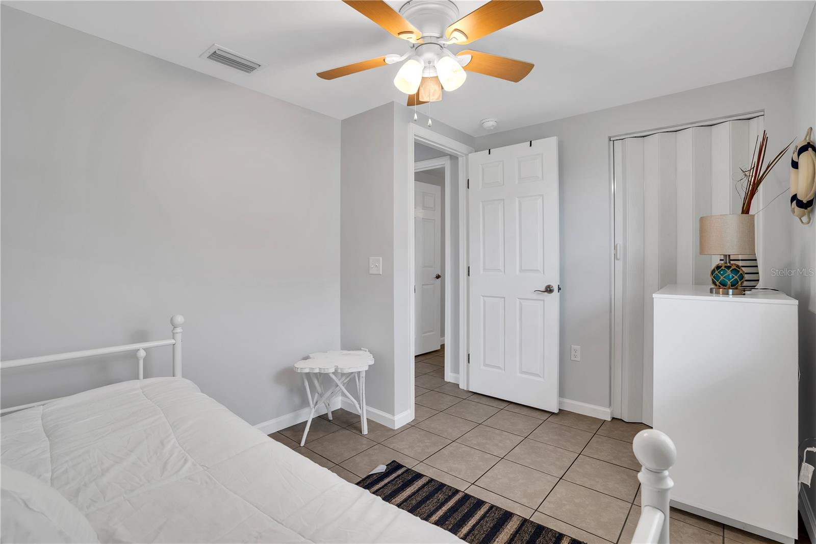 VAMO 2ND ADD TO - Residential Lease