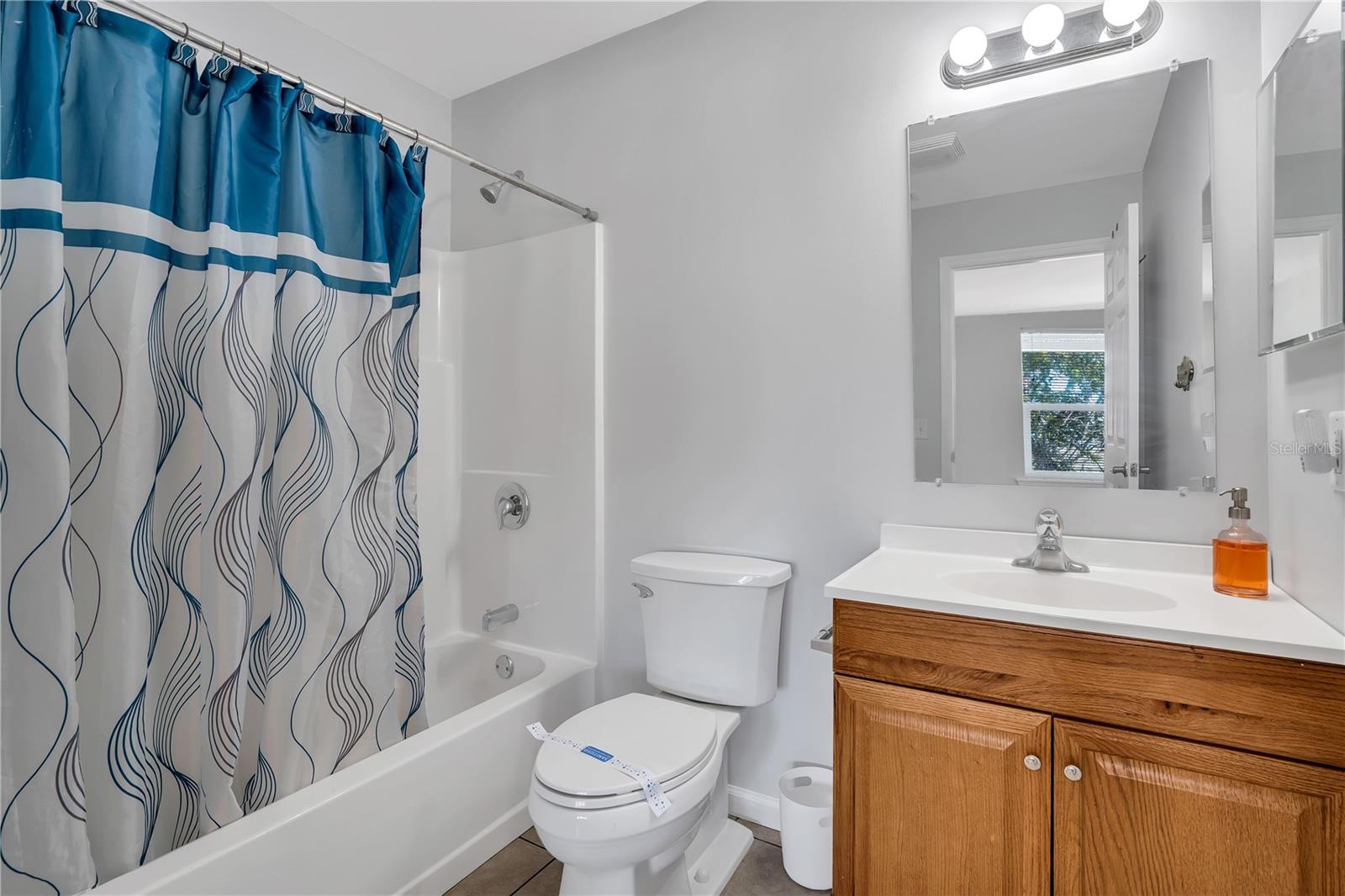 VAMO 2ND ADD TO - Residential Lease