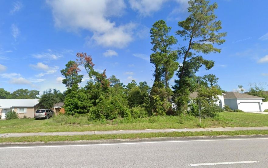 Get it while its hot!  Amazing .23 Acre wooded lot with a paved street and all utilities.  Build your dream home today or invest in your future!  Located in the Spring Hill subdivision in Hernando  County.   This is  Florida's Adventure Coast, abundant with rivers and springs, state forests and preserves, and the waters of the Gulf coast.  Land and water adventures await you arrival.   Go hiking, biking, riding, boating and more.  Shopping, dining, and entertainment are all nearby.   Easy access to S.R. 50, US 19,  US 41 and the Suncoast Parkway make Brooksville, Orlando, and the Tampa Bay area all an easy commute.   Buy this 0.23 acre lot today for a quick cash price of $47,900.  That's a steal in today’s market!  
6241 Mariner Blvd:  From the corner of S.R. 50 (Cortez Blvd) and the Suncoast Parkway:  Head west on S.R. 50 for 1.9 miles.  Turn left (South) on Mariner Blvd for 1.0 miles.  The property is the vacant lot on your right, between the houses with addresses of 6249 and 6233.  See attached aerial and photos for location help.