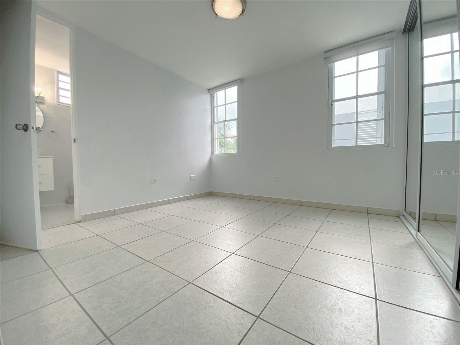 URB. PALMA REAL - Residential Lease