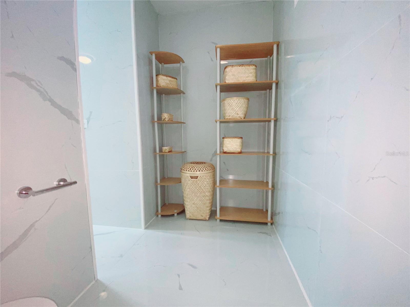 URB. PALMA REAL - Residential Lease