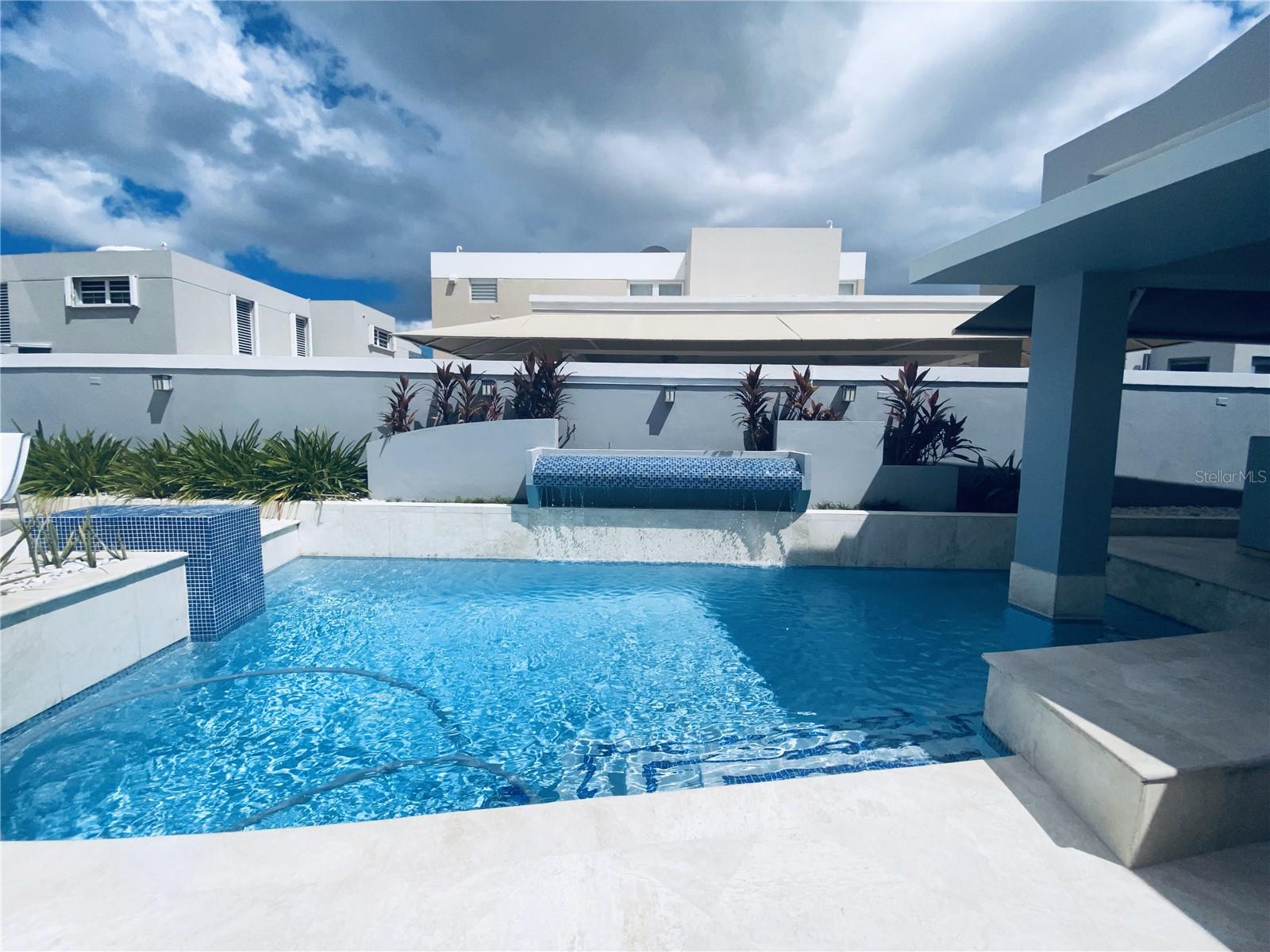 URB. PALMA REAL - Residential Lease