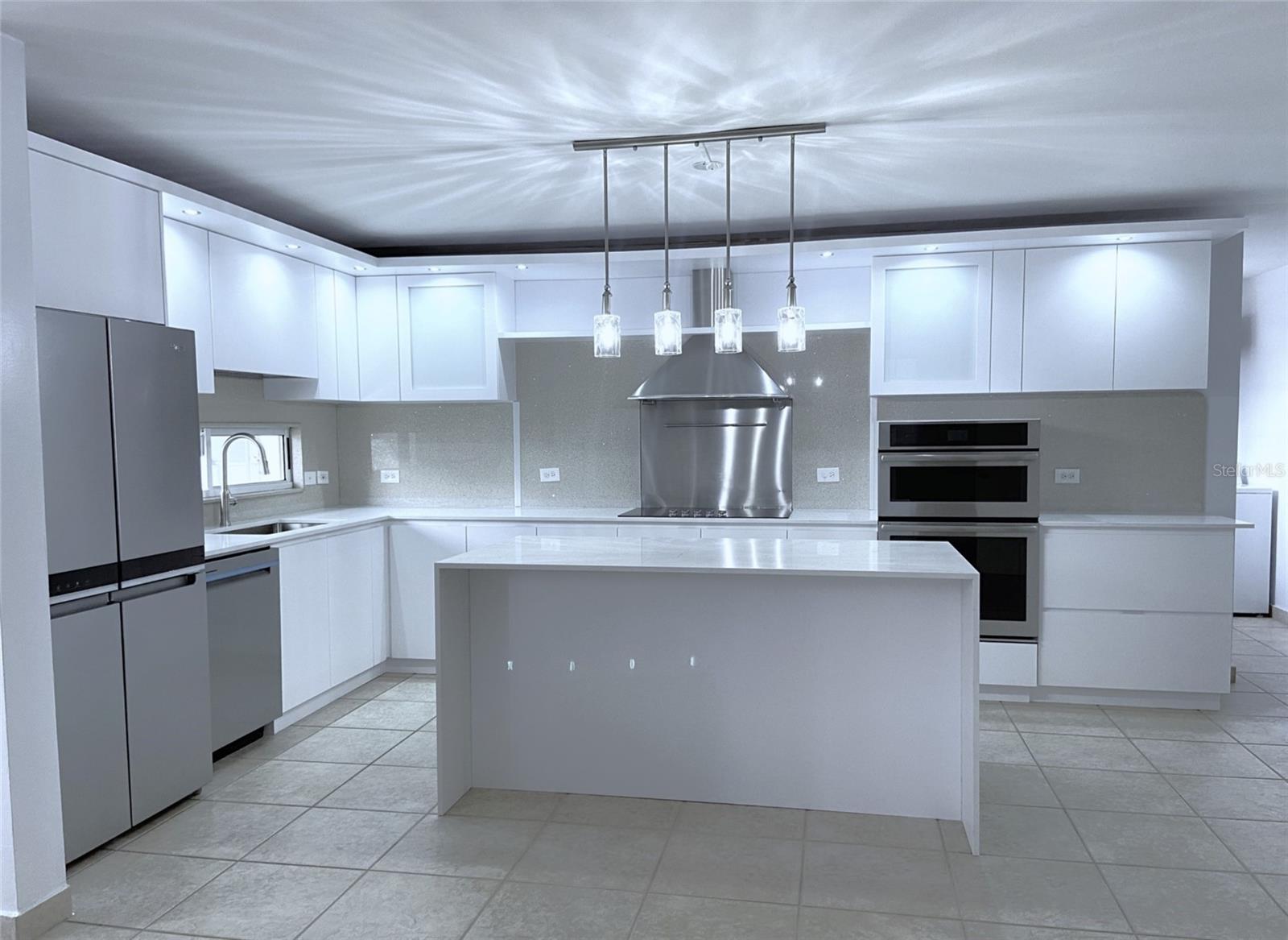 URB. PALMA REAL - Residential Lease