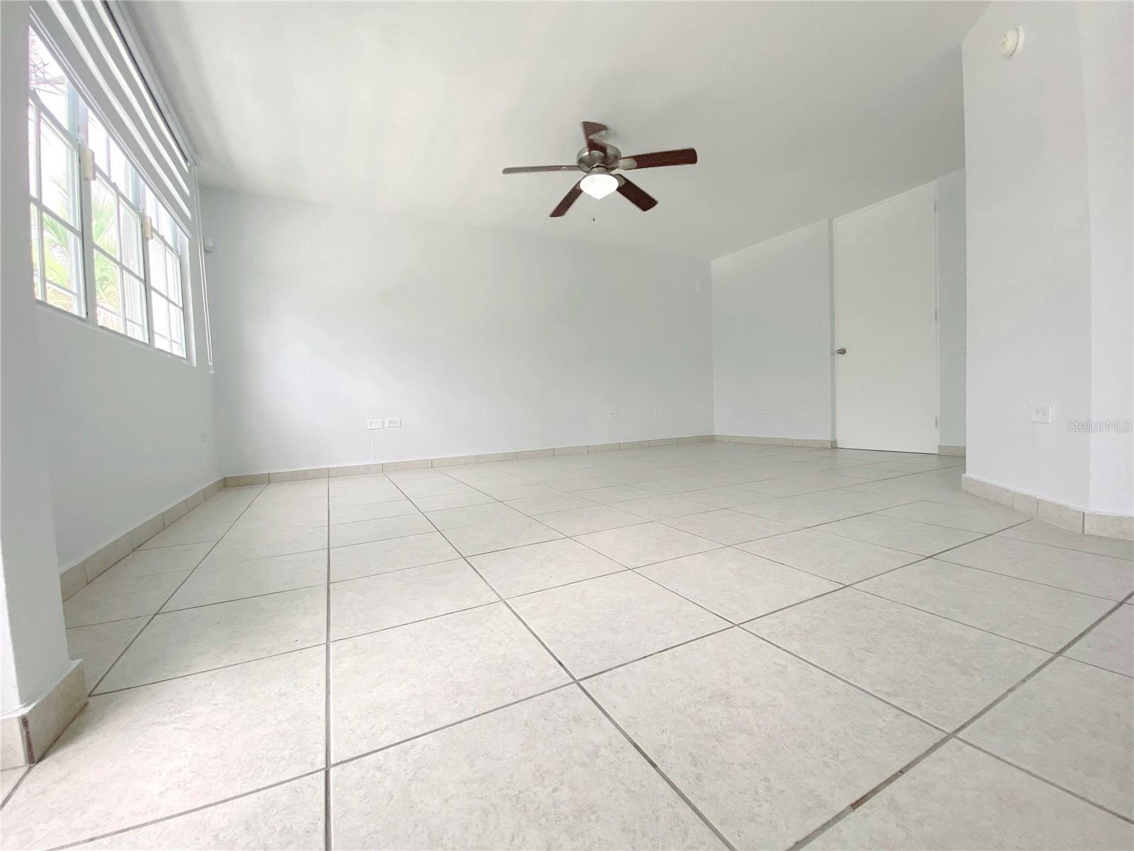 URB. PALMA REAL - Residential Lease