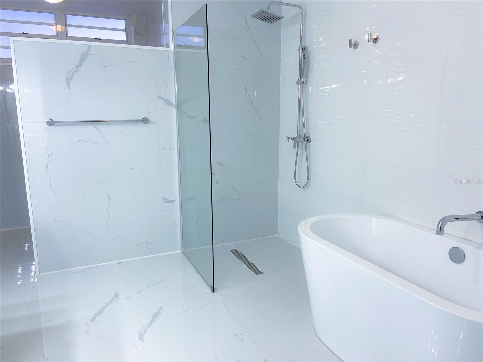 URB. PALMA REAL - Residential Lease