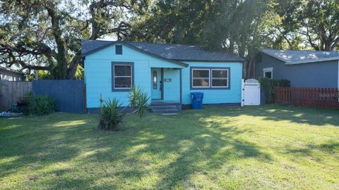 Photo of 4650 Emerson Avenue S, St Petersburg, FL 33711 (MLS # TB8424499)