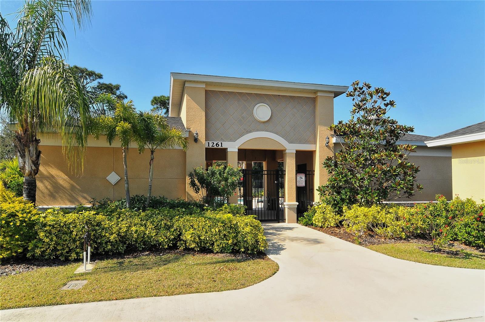 BRADFORD MANOR TWNHMS - Residential