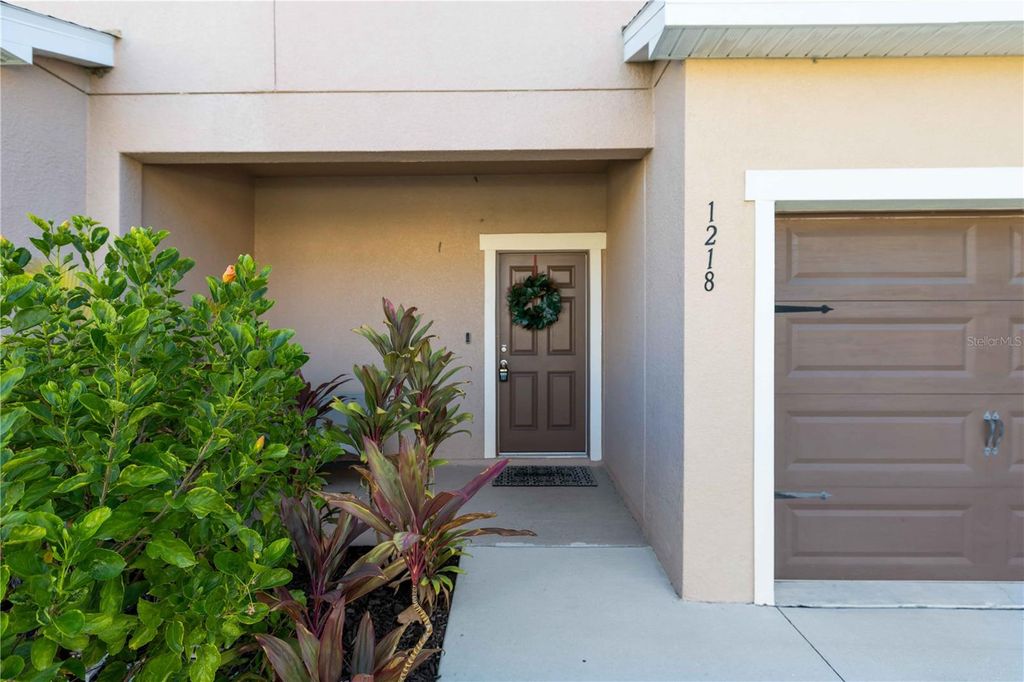 Photo of 1218 Grantham Drive, Sarasota, FL 34234 (MLS # A4672728)