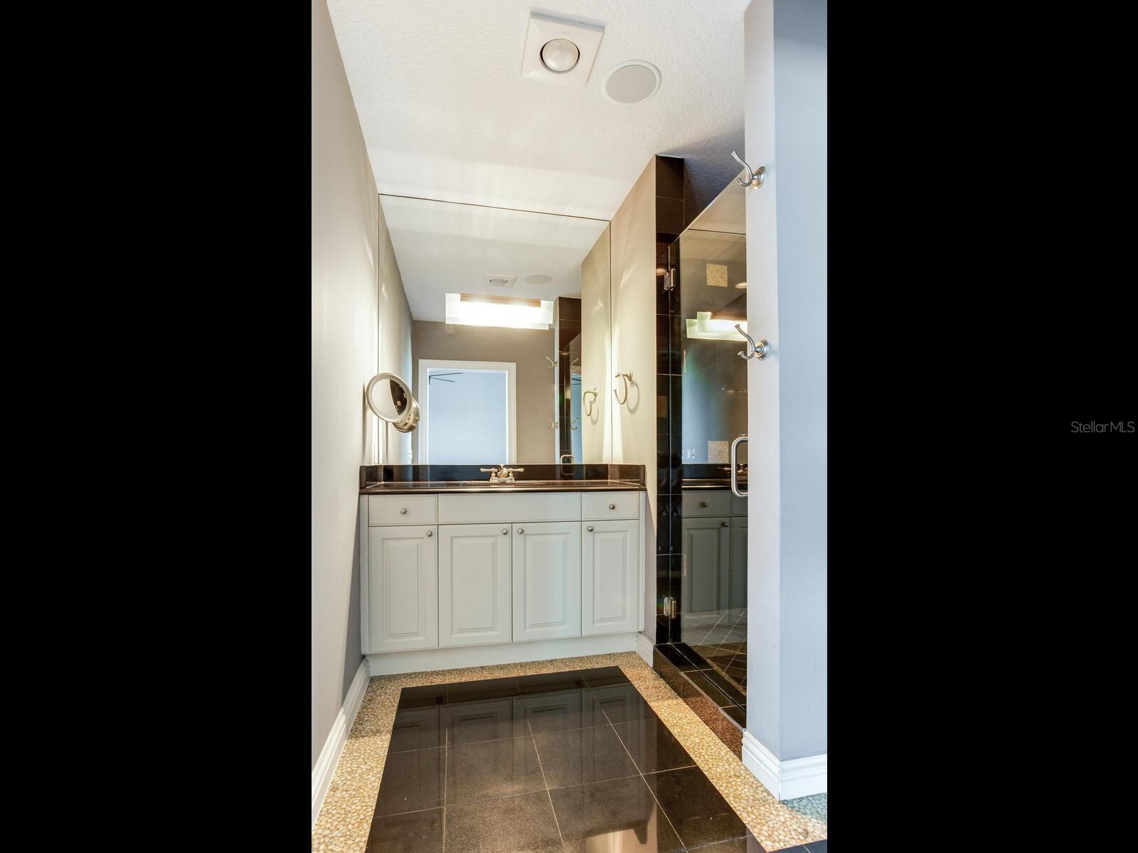 ALAGON ON BAYSHORE+ - Residential